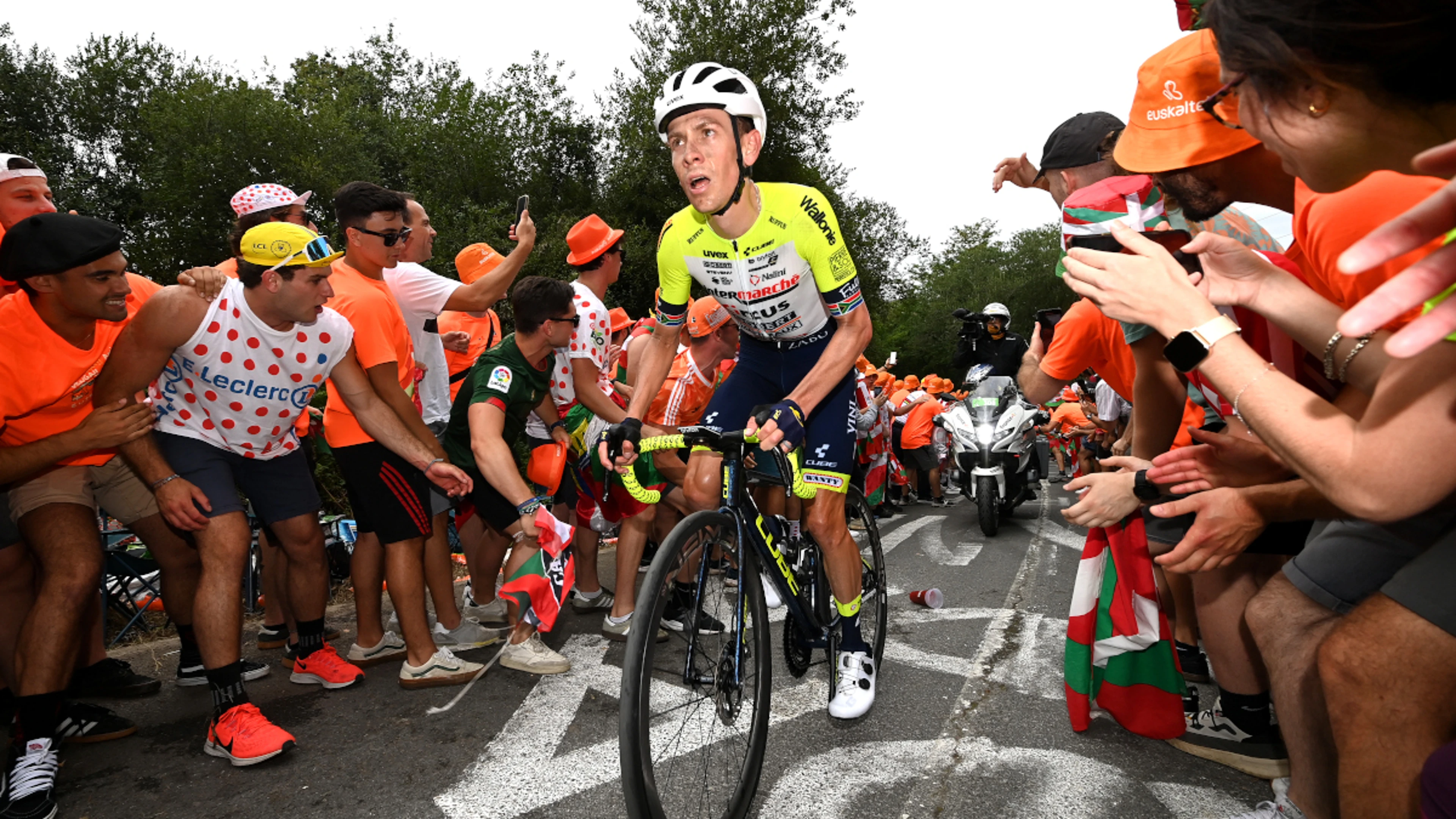 Tour de France stage 14 gets off to crash-marred start