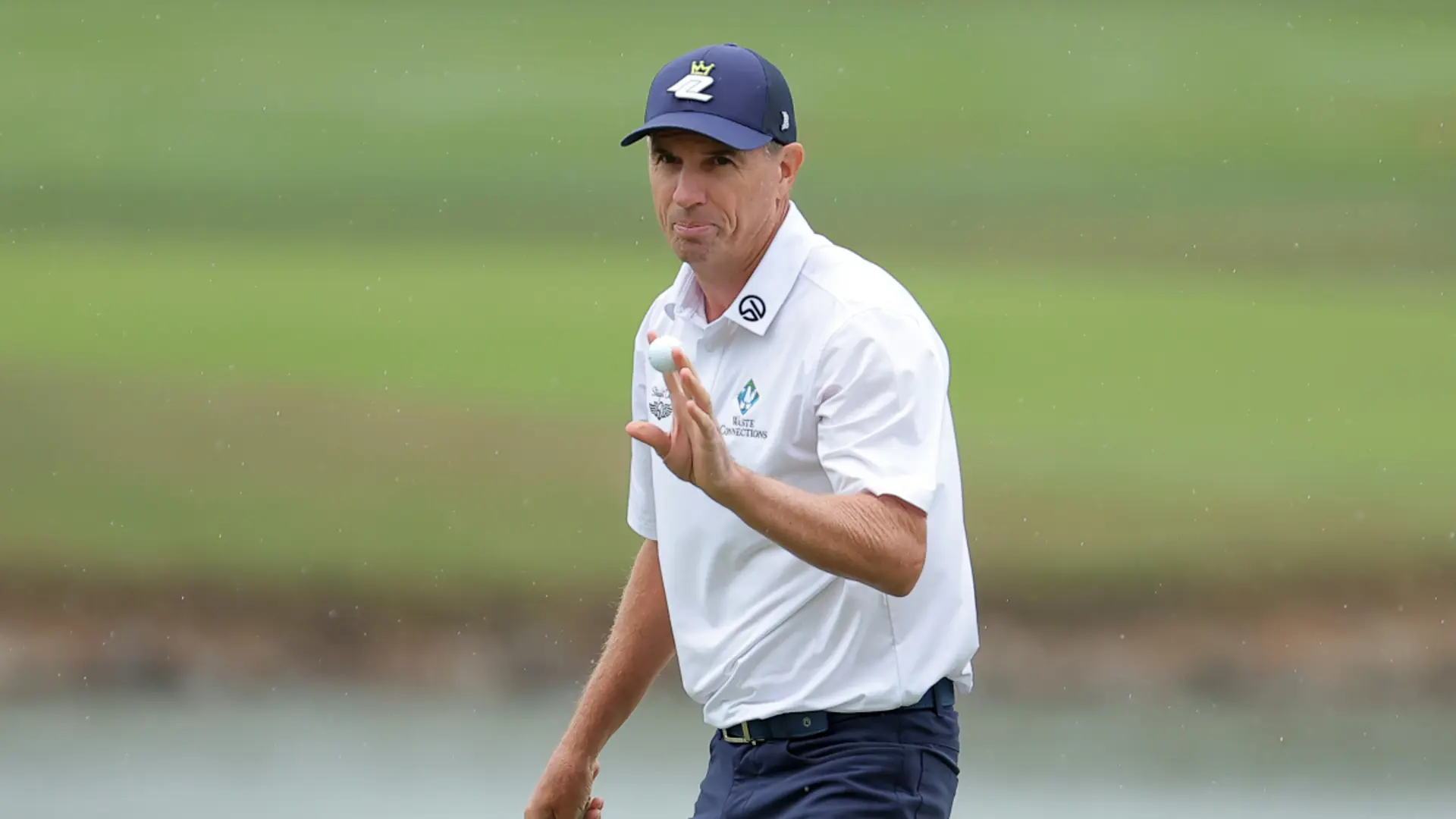 New Zealander maintains five-stroke lead entering final round of Simmons Bank