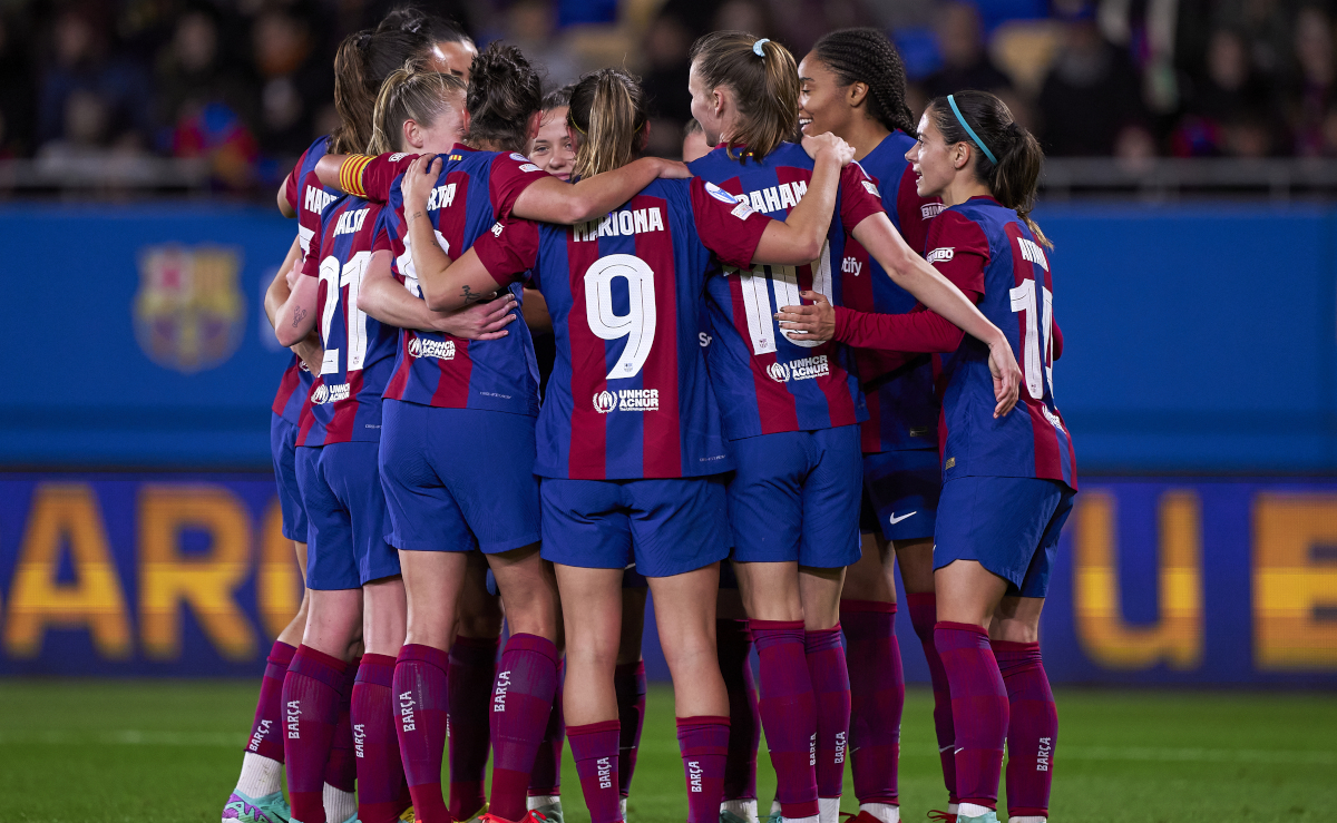 Barca Cruise Into Women's Champions League Last Eight With Paralluelo ...