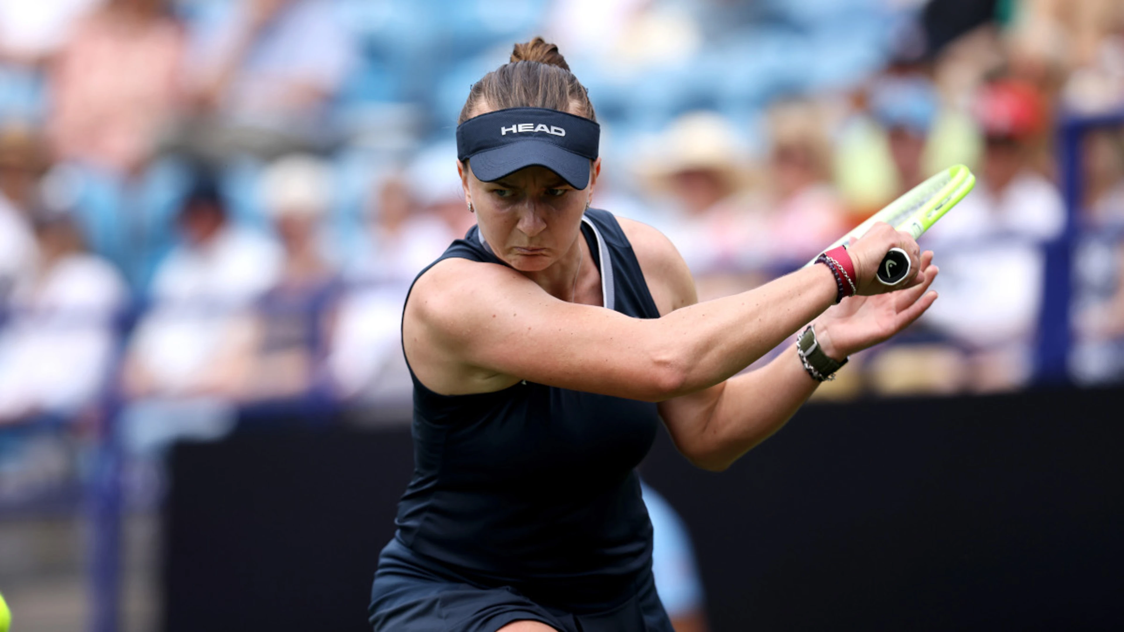 Krejcikova snagged by broken net at Eastbourne