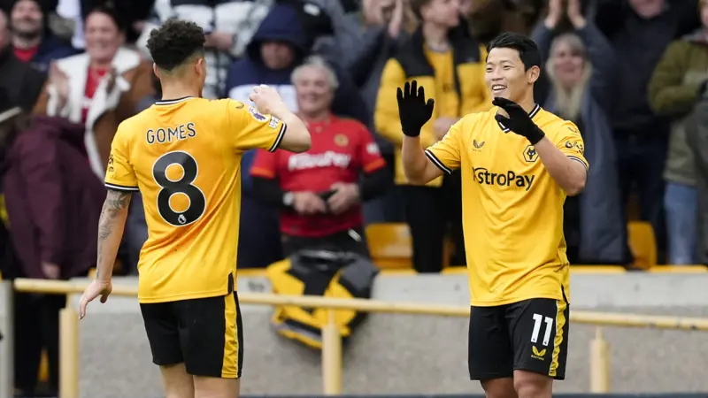Wolves dent Luton's Premier League survival hopes with a win