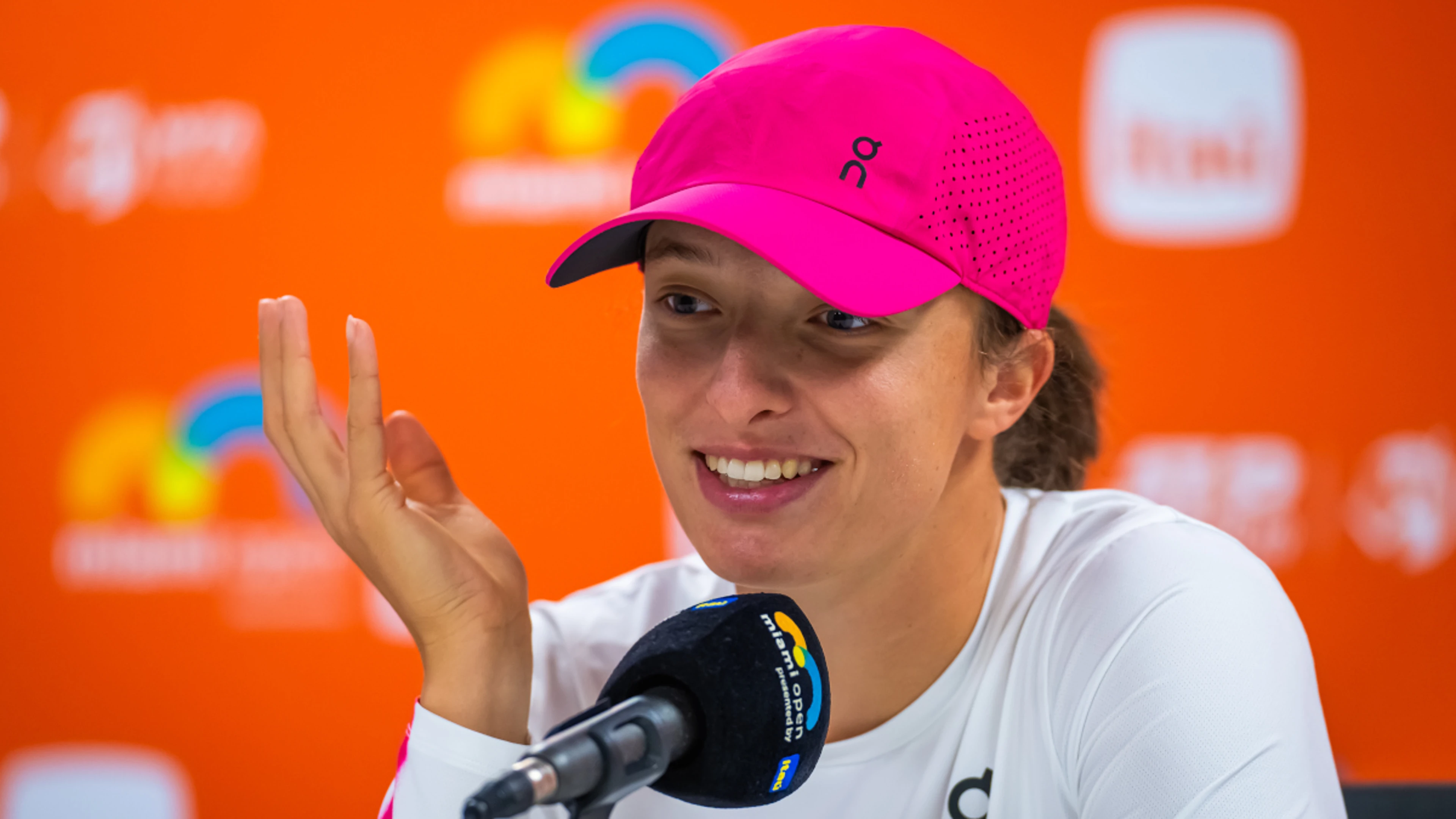 Sun returns to Miami as Swiatek chases 'Sunshine Double'