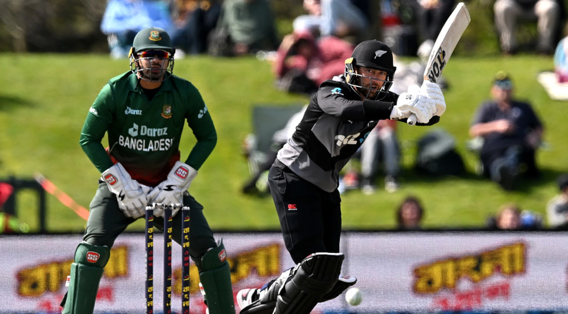 Phillips shines as NZ reach T20 tri-series final