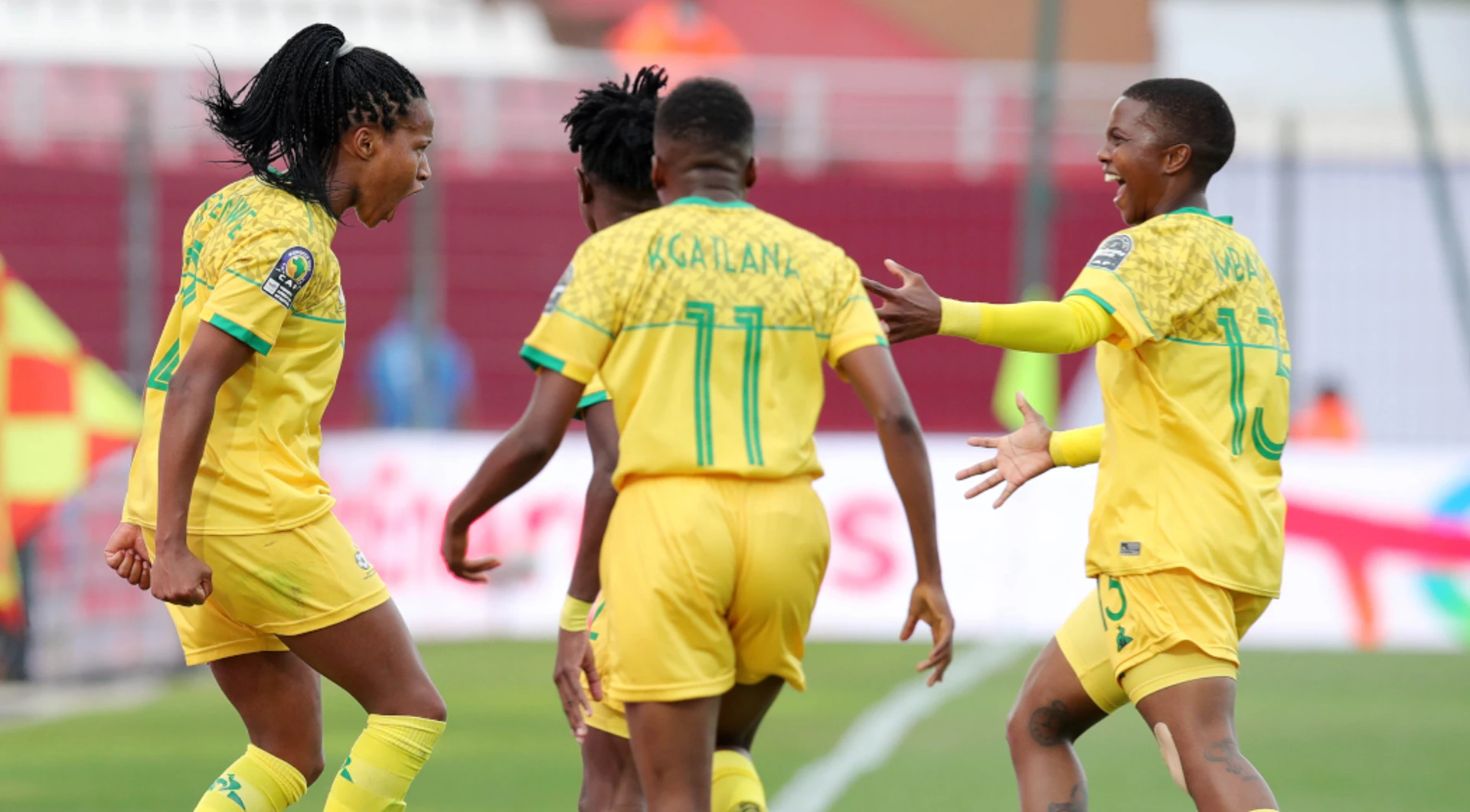 South Africa defeat defending champions