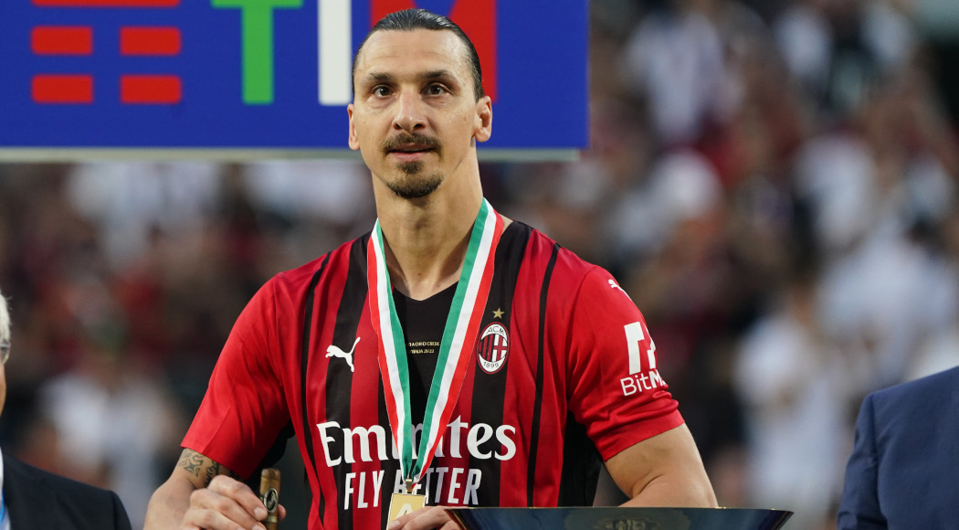 Ibrahimovic to play on past 41 after extending Milan stay