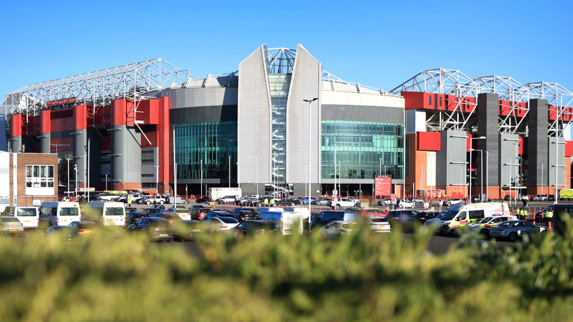 Manchester United fans in favour of leaving Old Trafford