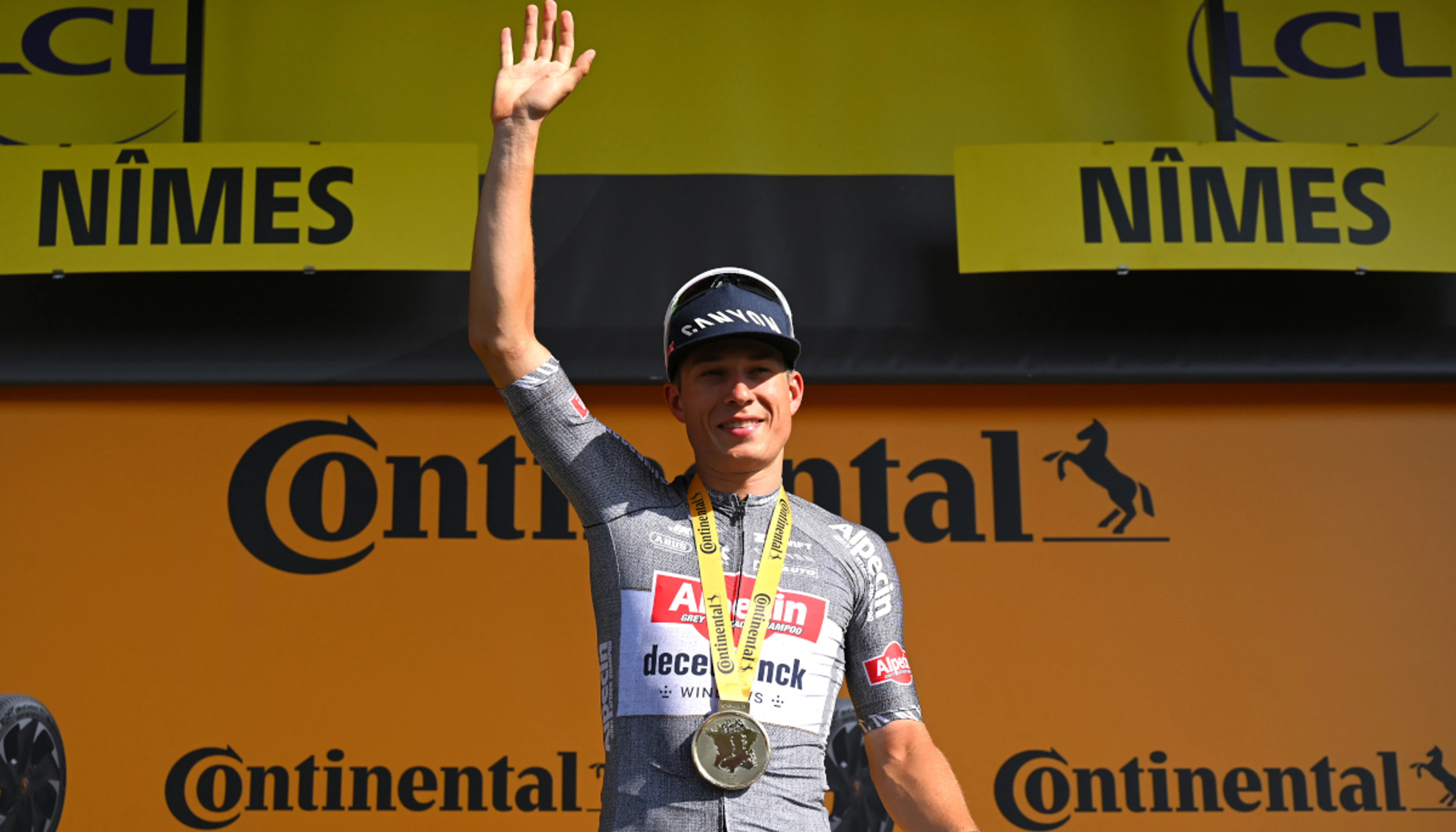 Philipsen ignites green jersey race as Girmay falls at Tour de France