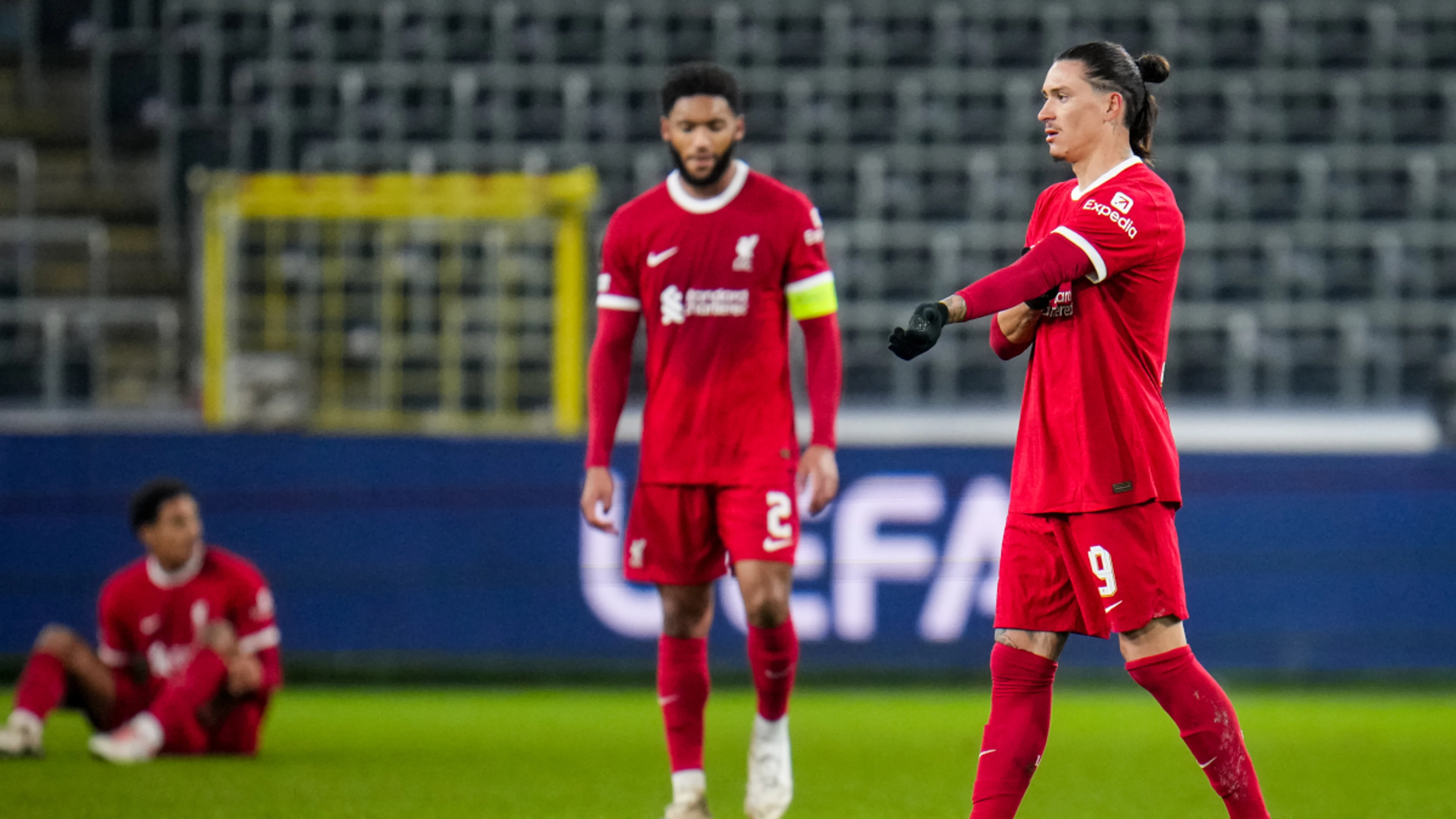 Liverpool lose in Belgium, Villarreal reach Europa League last 16