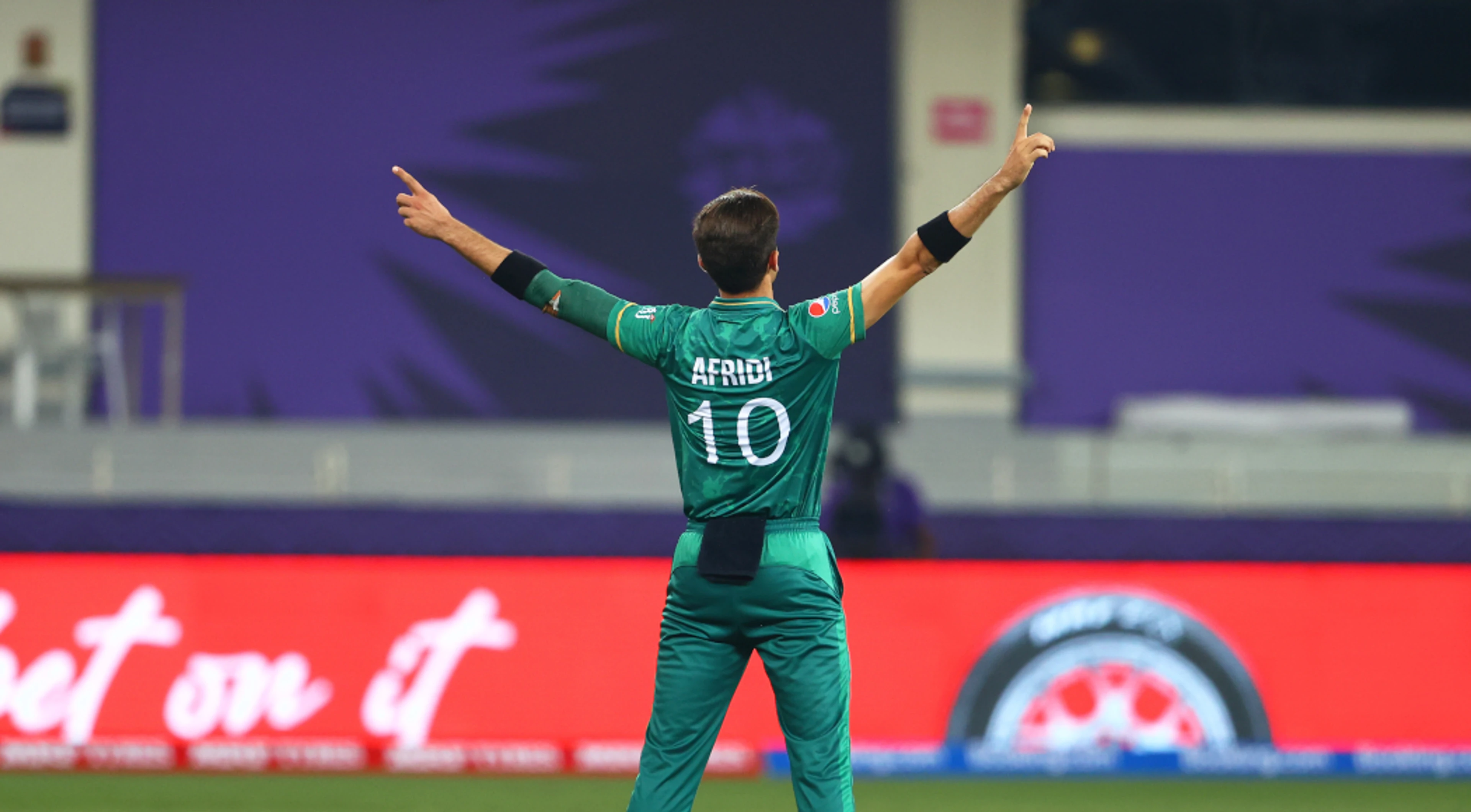 Pakistan bet on fast bowler Afridi to be fit for World Cup