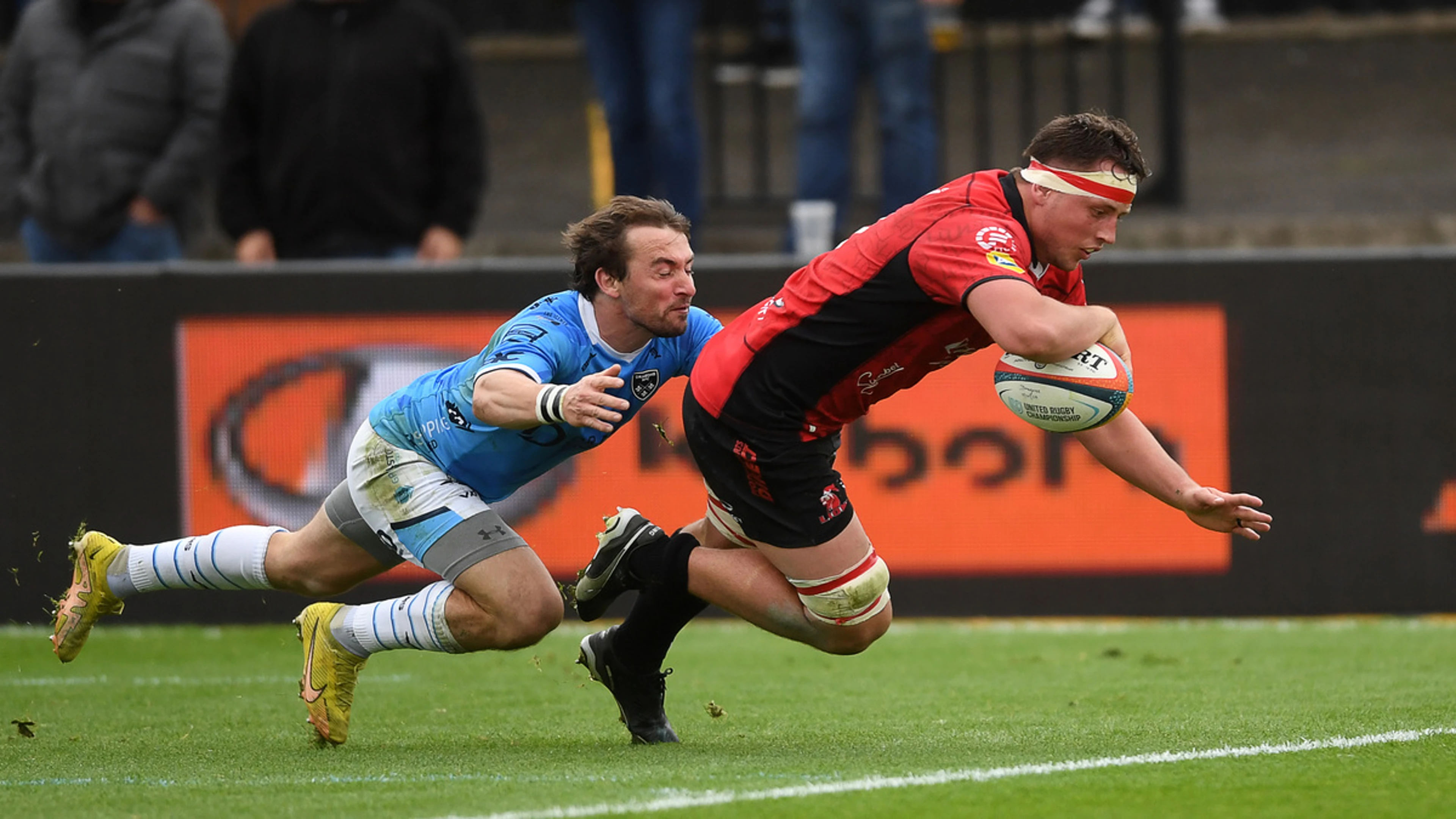 Cairns stars as Lions grind out win in Wales