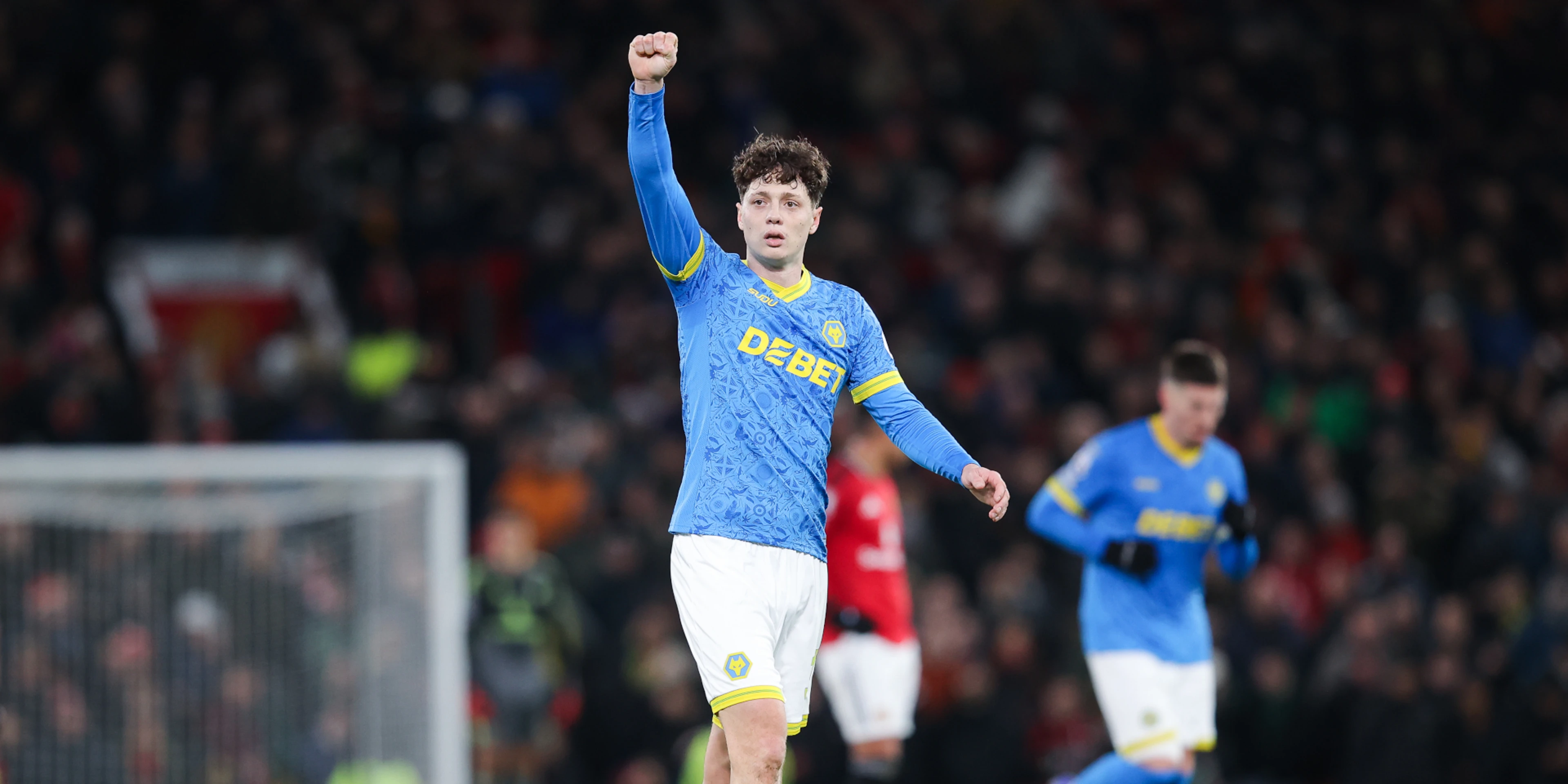 Man United held by struggling Wolves