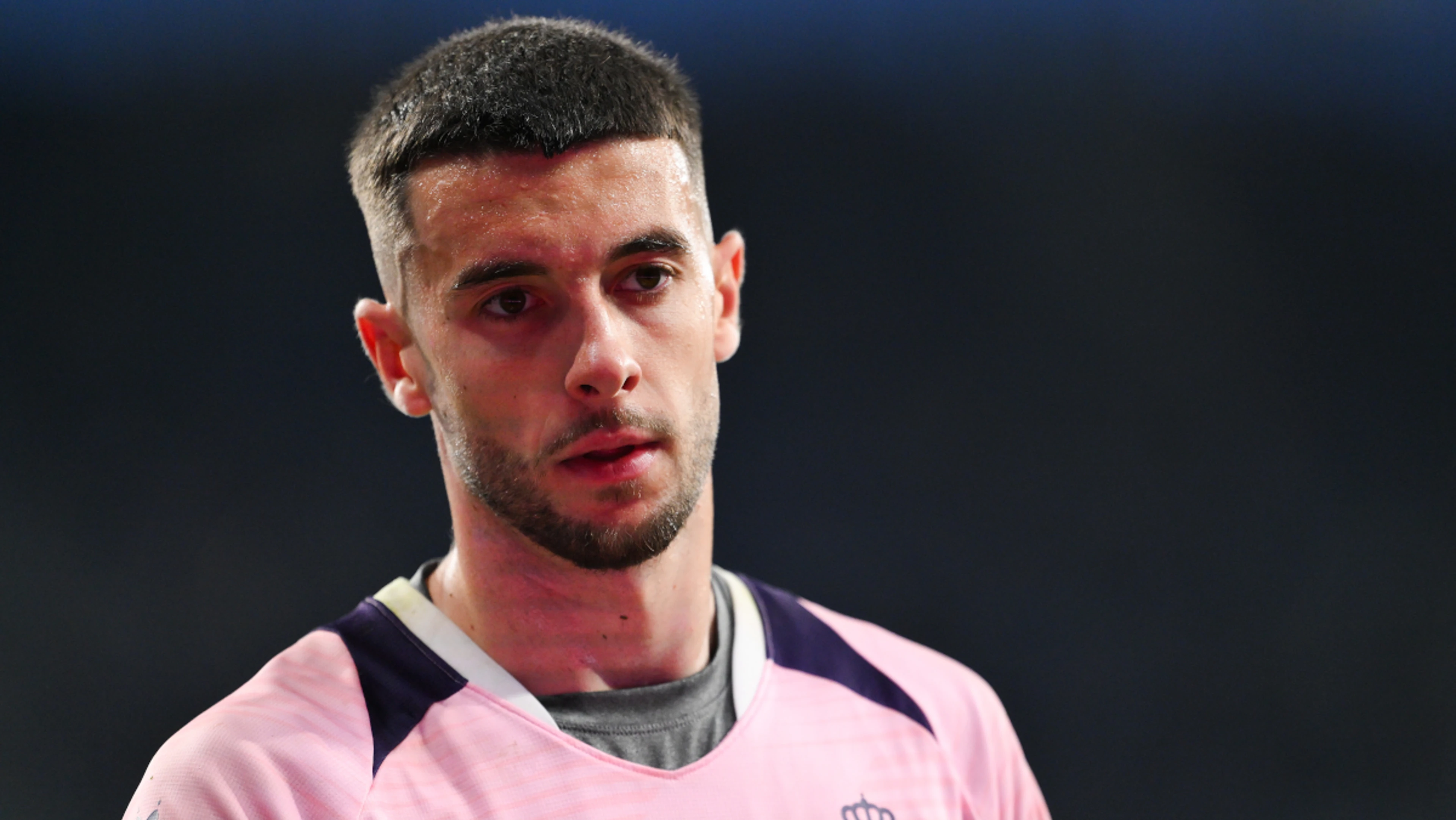 Barcelona sign keeper Garcia from rivals Espanyol