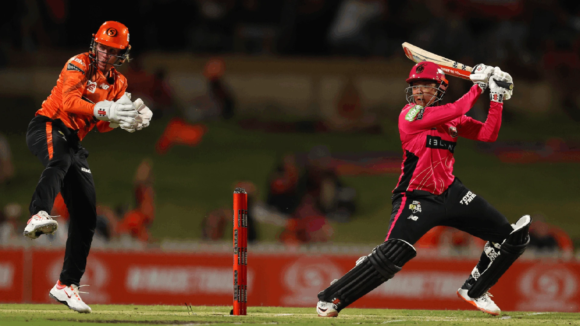 Perth Scorchers v Sydney Sixers | Match Highlights | Women's Big Bash League