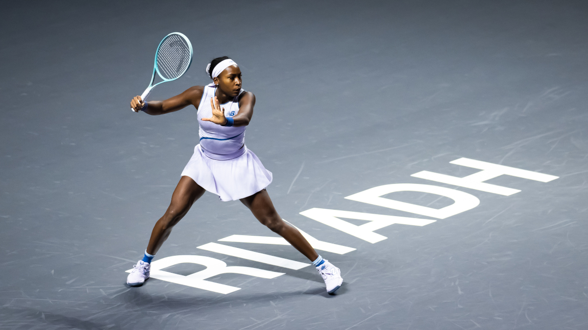 Gauff sweeps Paolini aside to revitalise WTA Finals defence