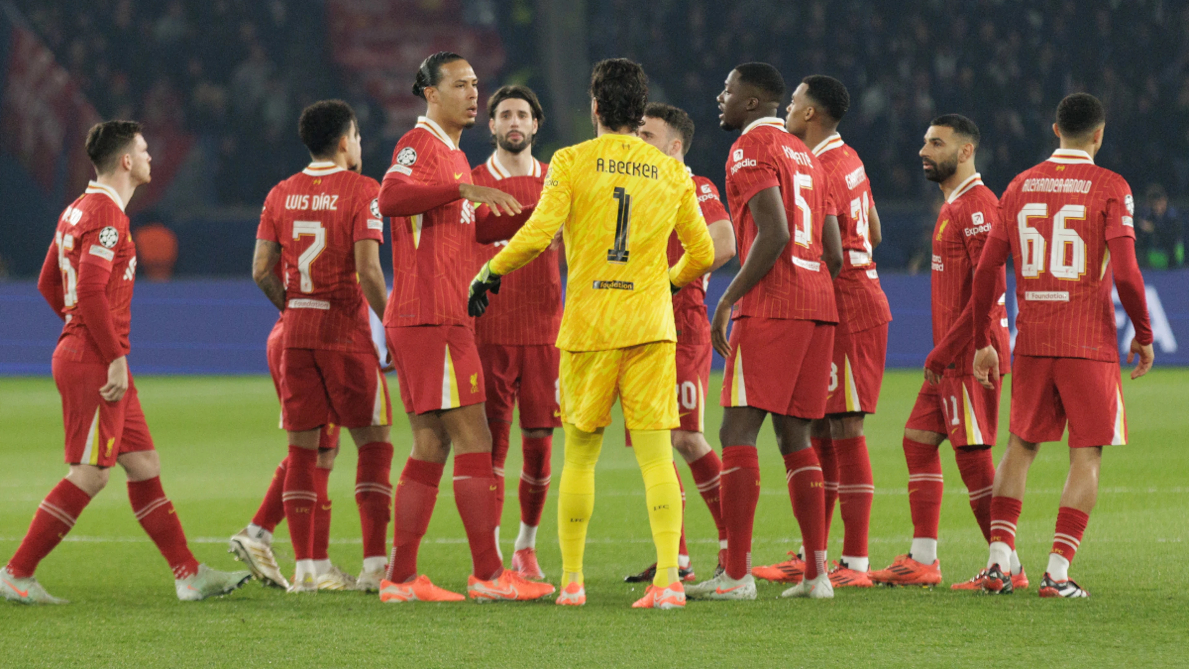 Liverpool must be ready to 'suffer' in PSG return leg, says Van Dijk