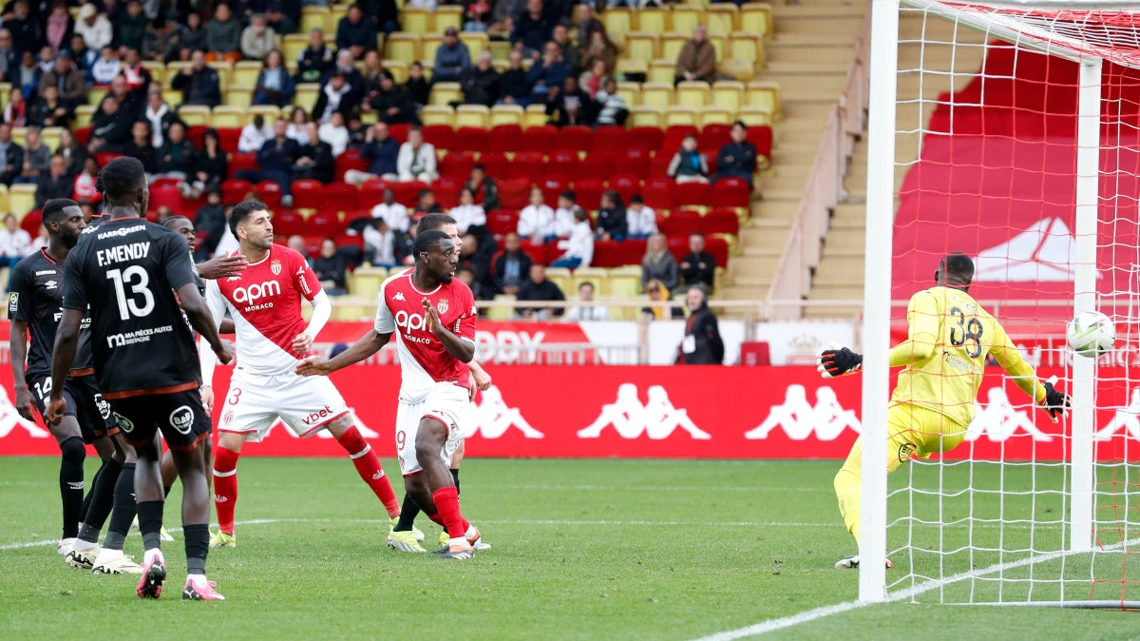Lorient hold Monaco in game with two own goals and two red cards