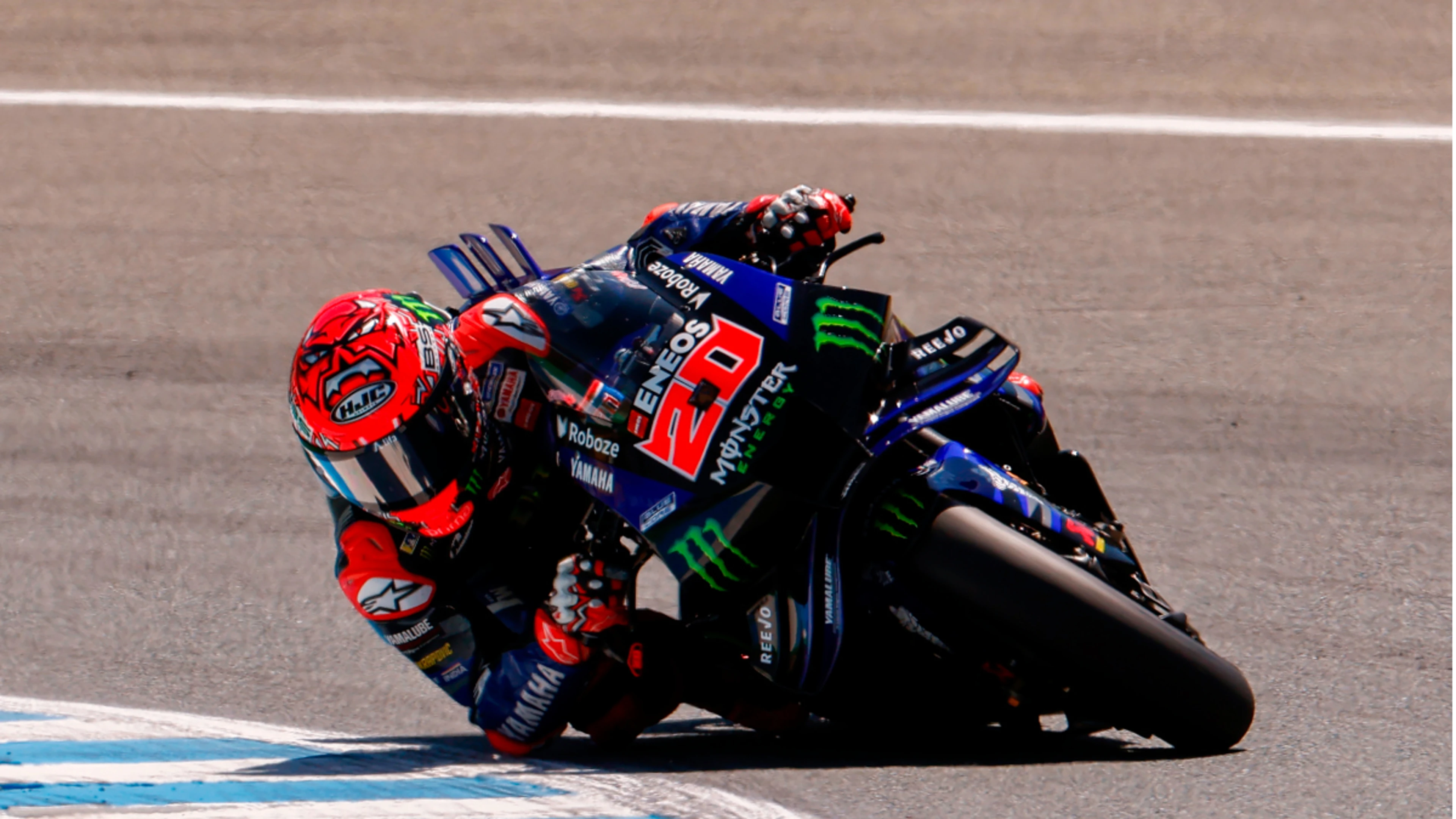 Quartararo beats Marquez brothers to pole at French MotoGP