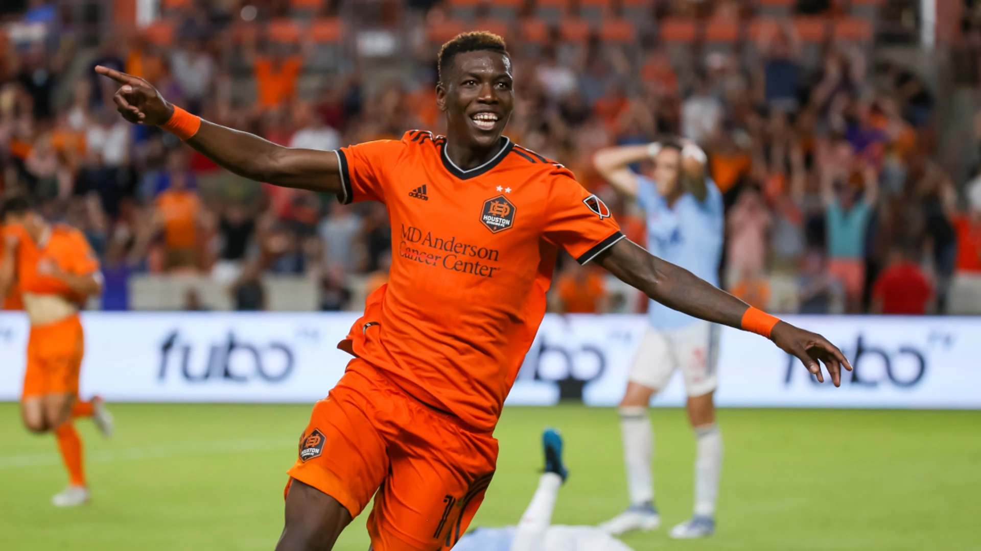 FC Cincinnati sign D Teenage Hadebe through 2025