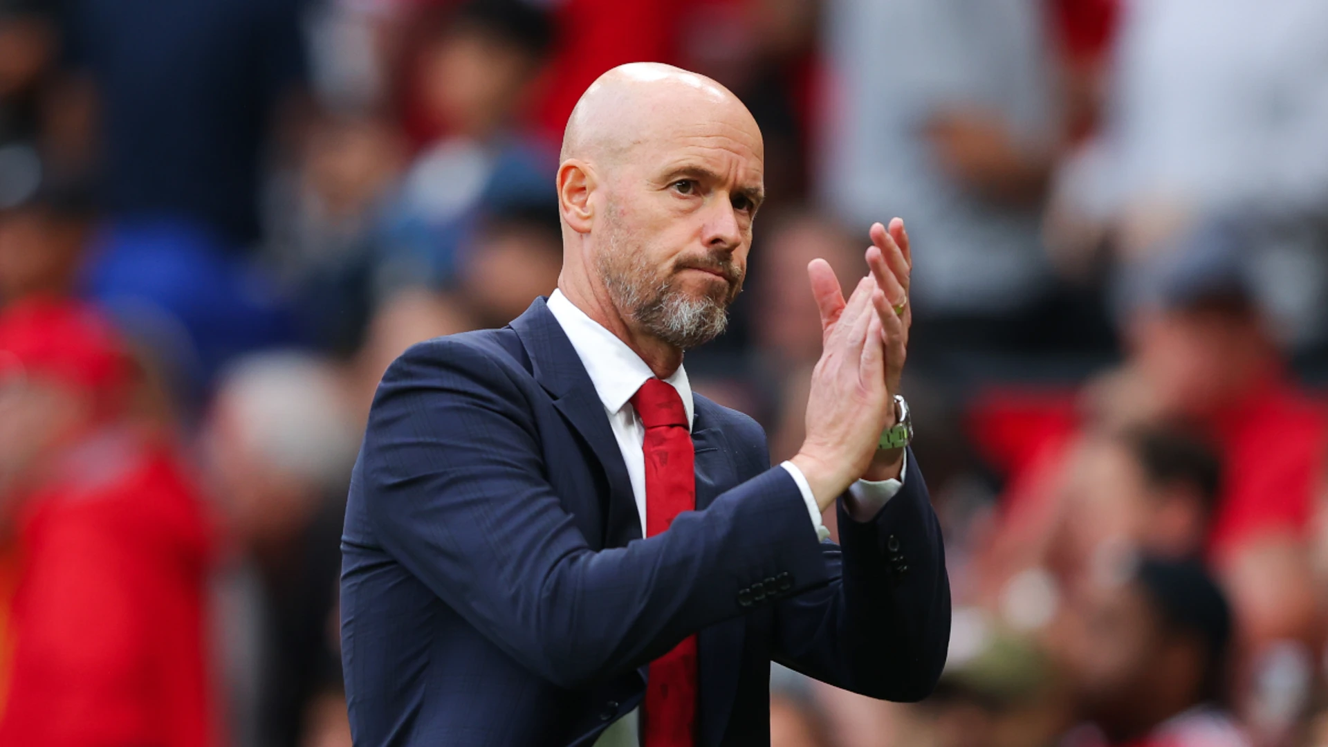 Man United CEO says Ten Hag has club's full backing