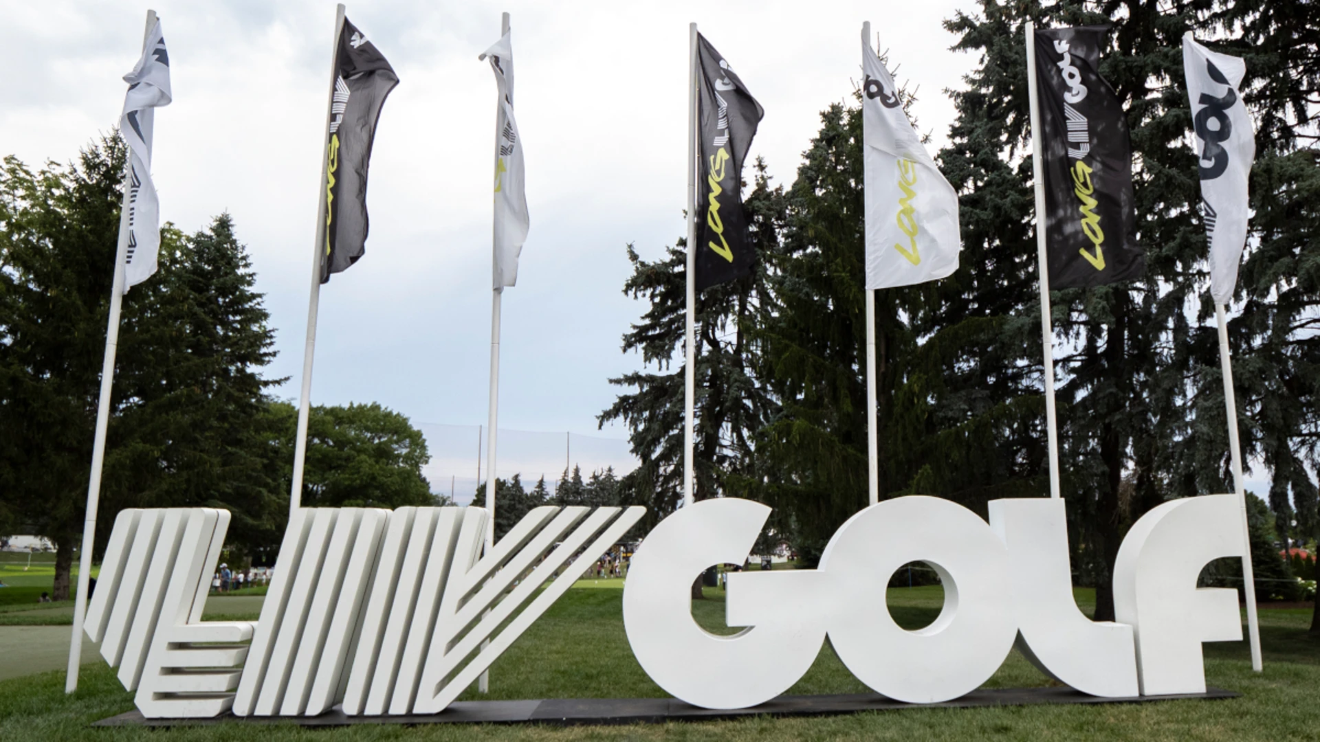 LIV Golf adds requirement for new signings