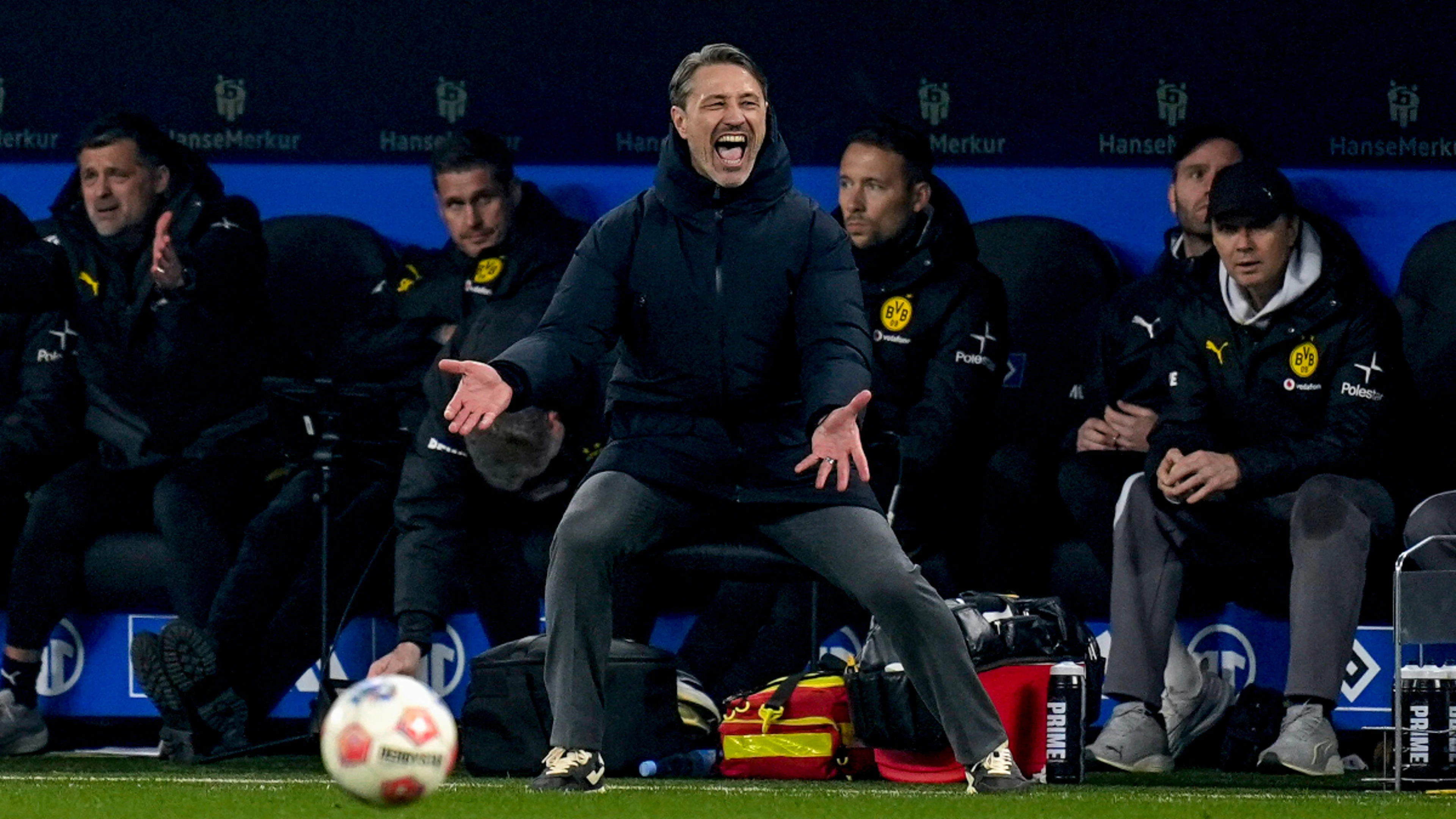 Dortmund host new nemesis Stuttgart with title hopes slipping away