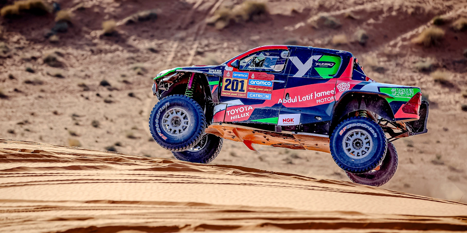 Reigning champion Al Rajhi abandons Dakar Rally