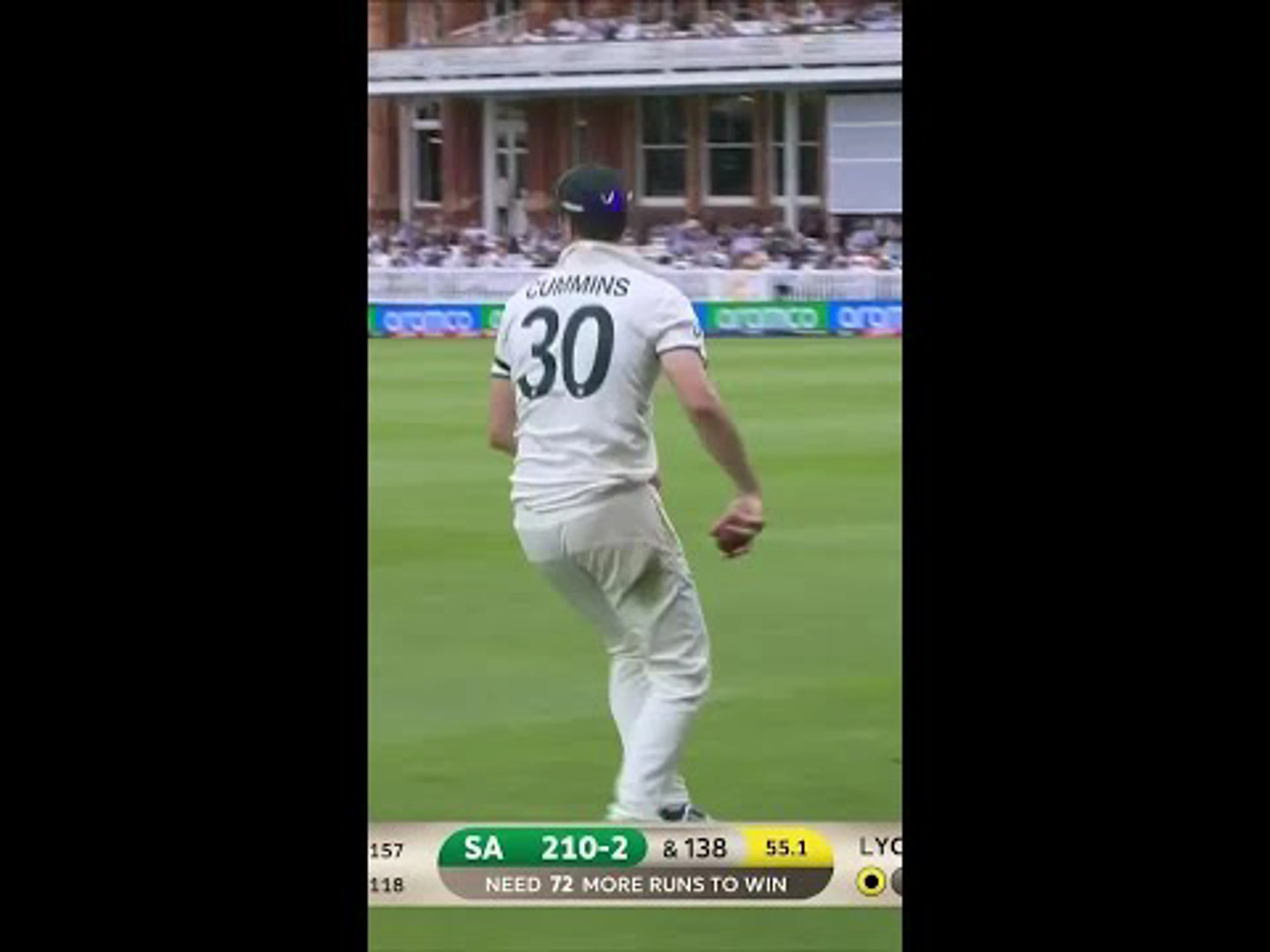 AB de Villiers celebrates Markram!