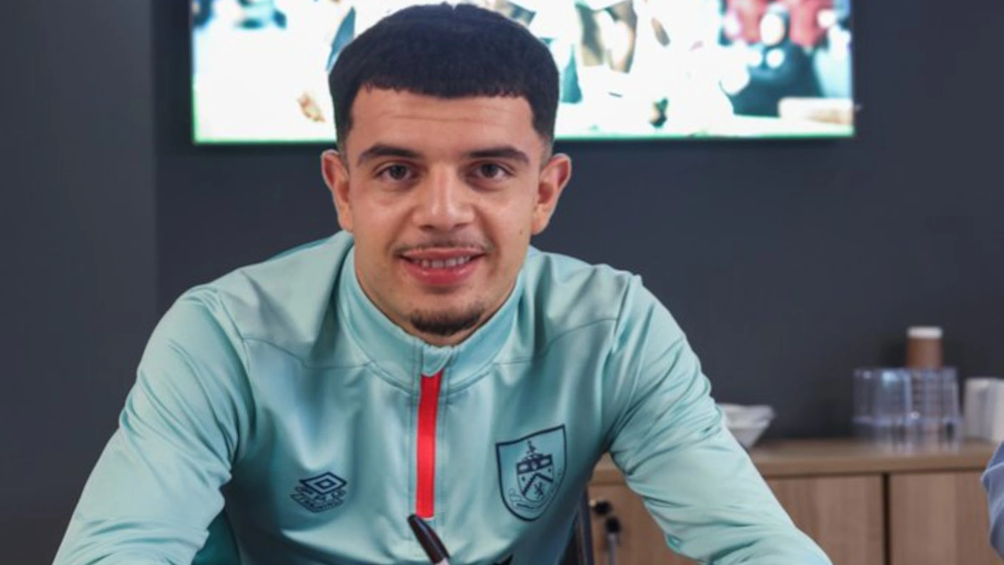 Burnley sign Swiss striker Amdouni from Basel