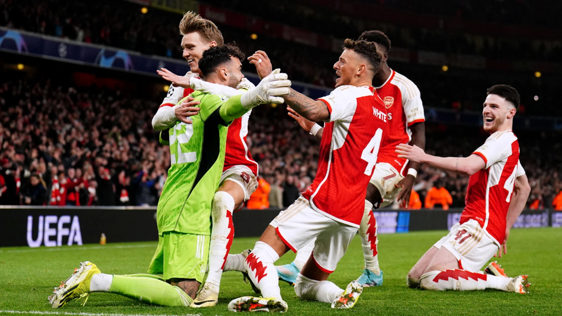 Arsenal beat Porto on penalties to reach Champions League quarters