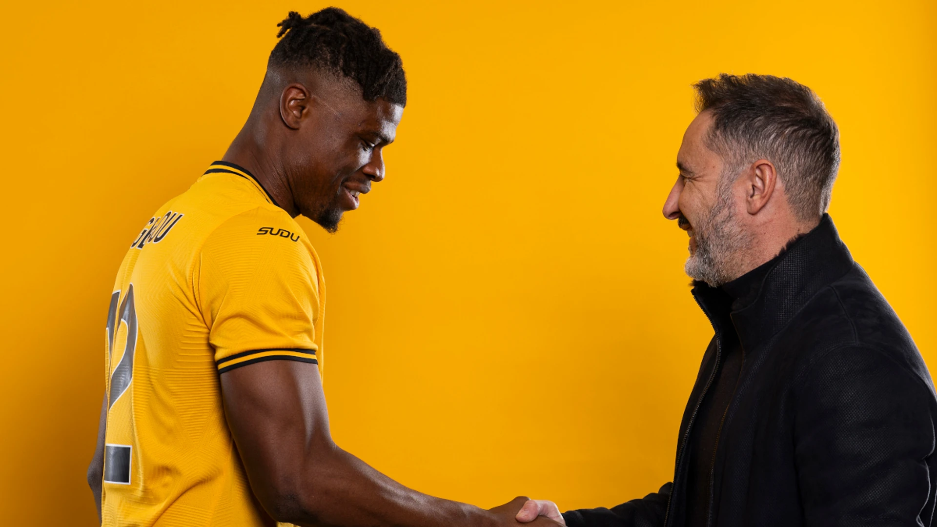 Wolves sign Reims defender Agbadou