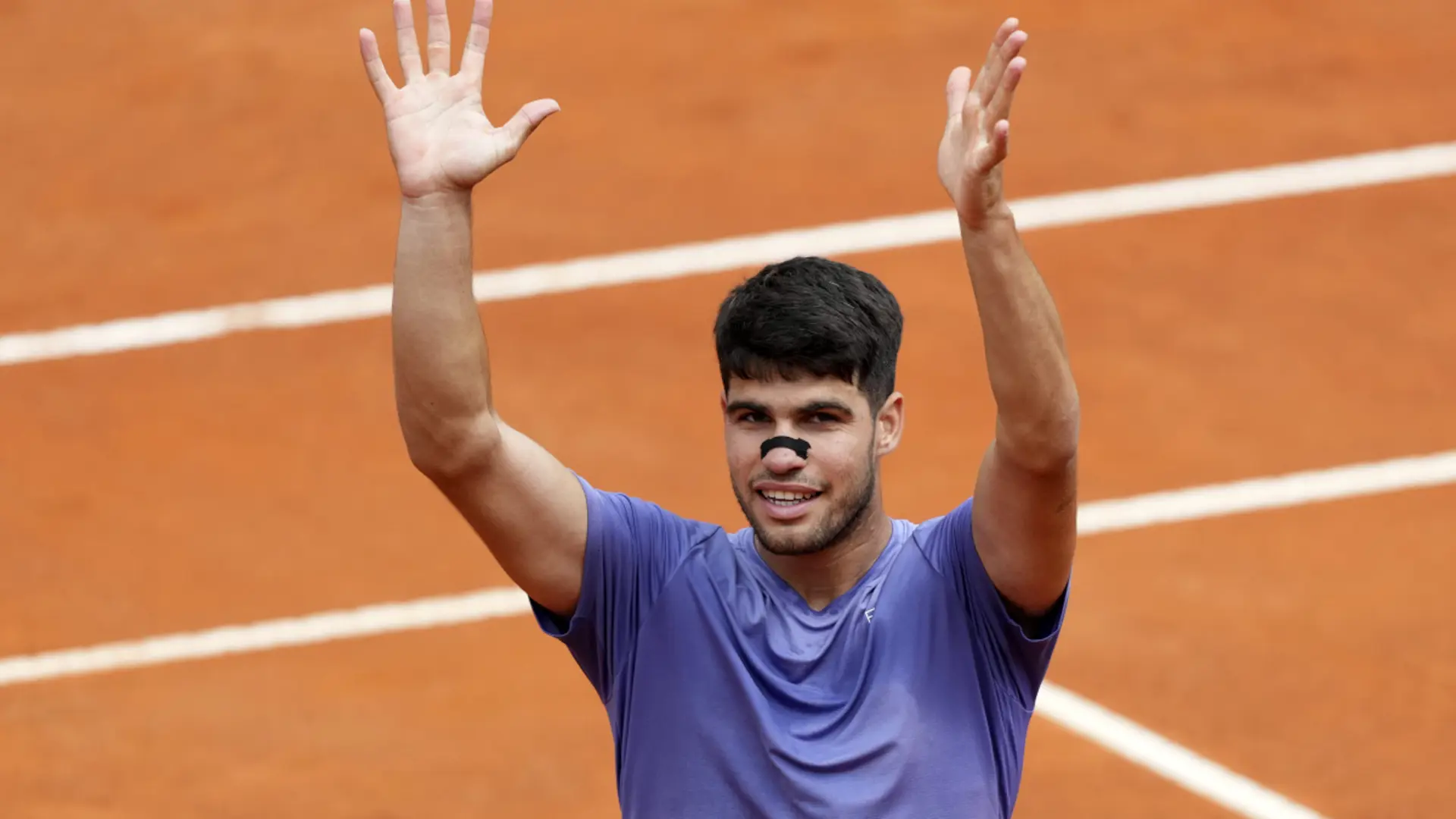 Alcaraz, Sabalenka cruise to wins at the Italian Open