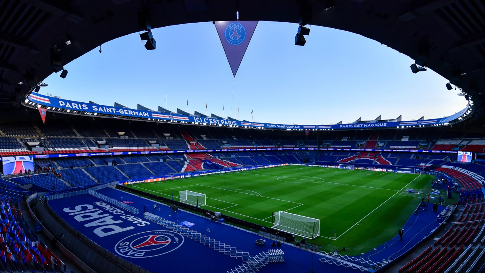 PSG hit with partial stadium closure over homophobic chants