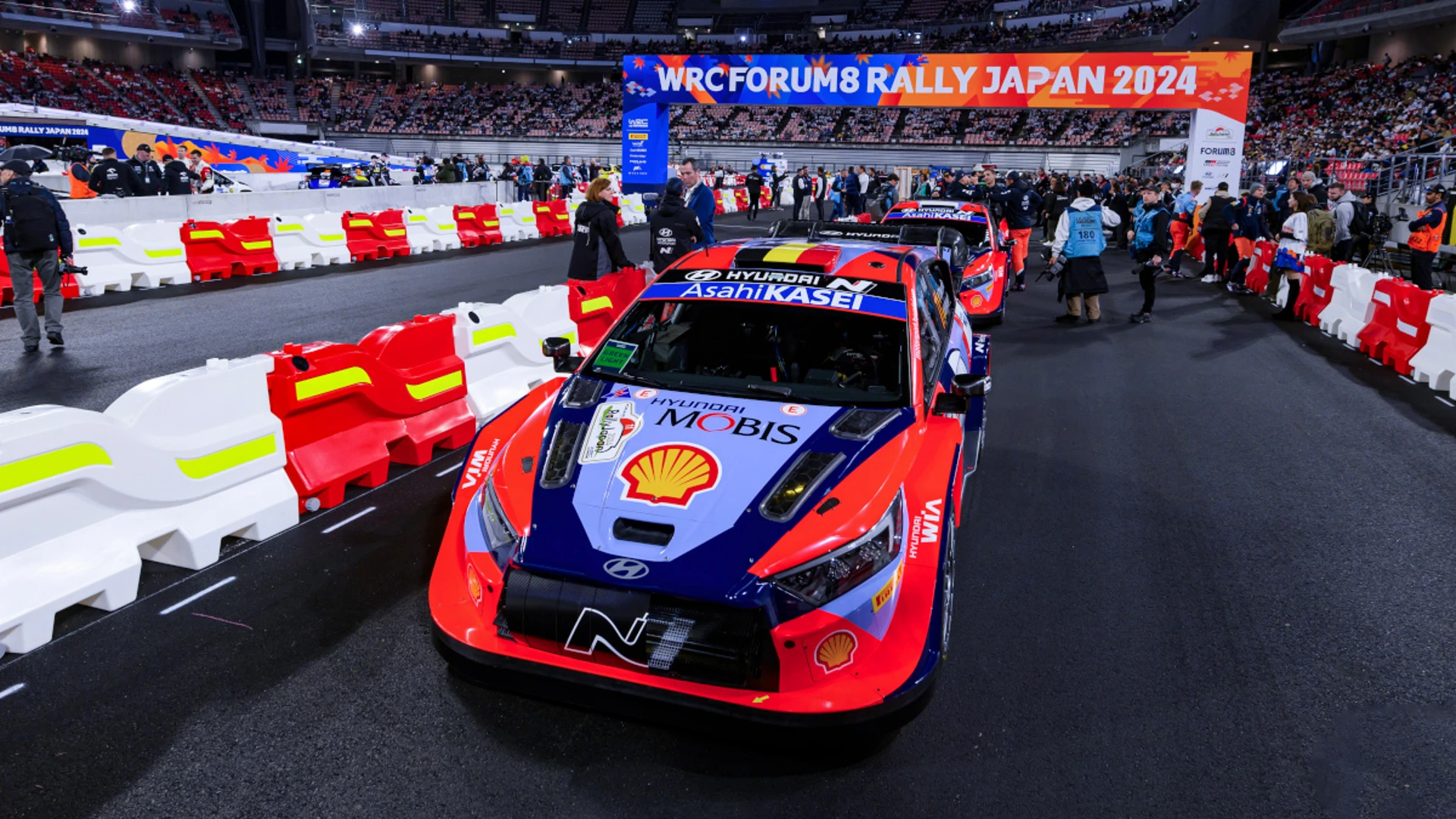 Neuville's title grip loosens after car trouble at Rally Japan