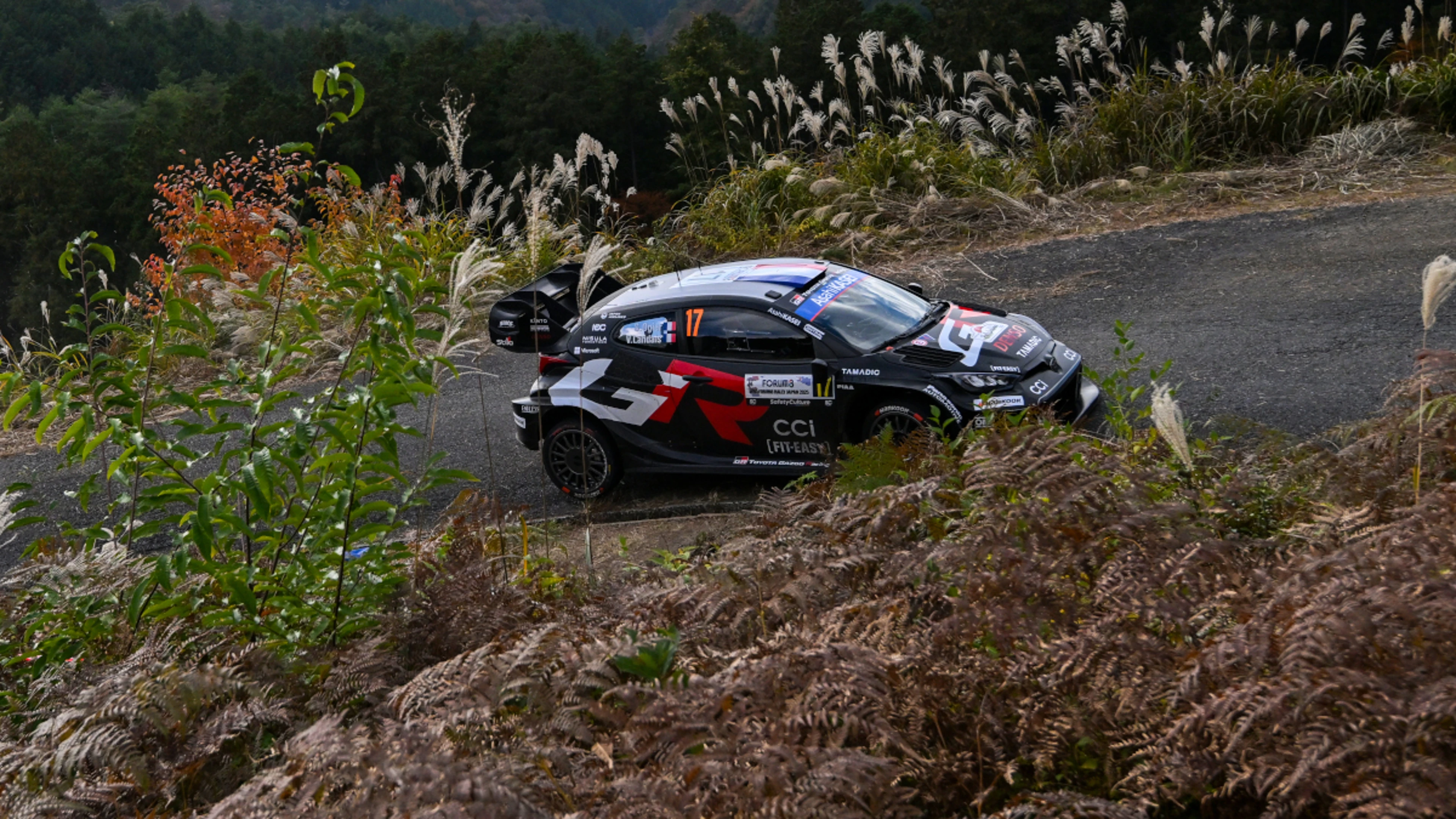 Ogier wins Rally Japan to take world title fight to final race