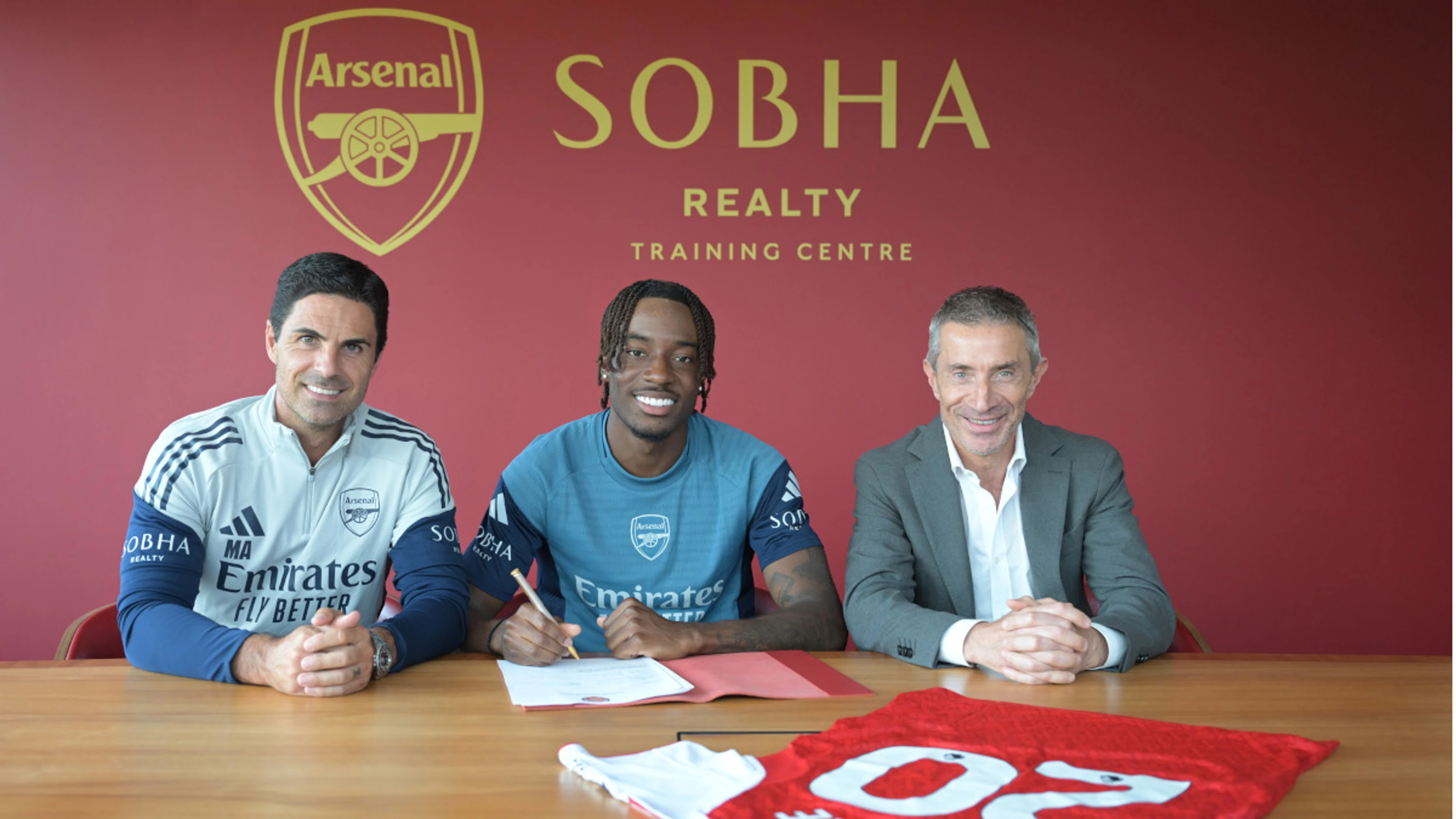 Arsenal seal divisive move for Chelsea winger Madueke