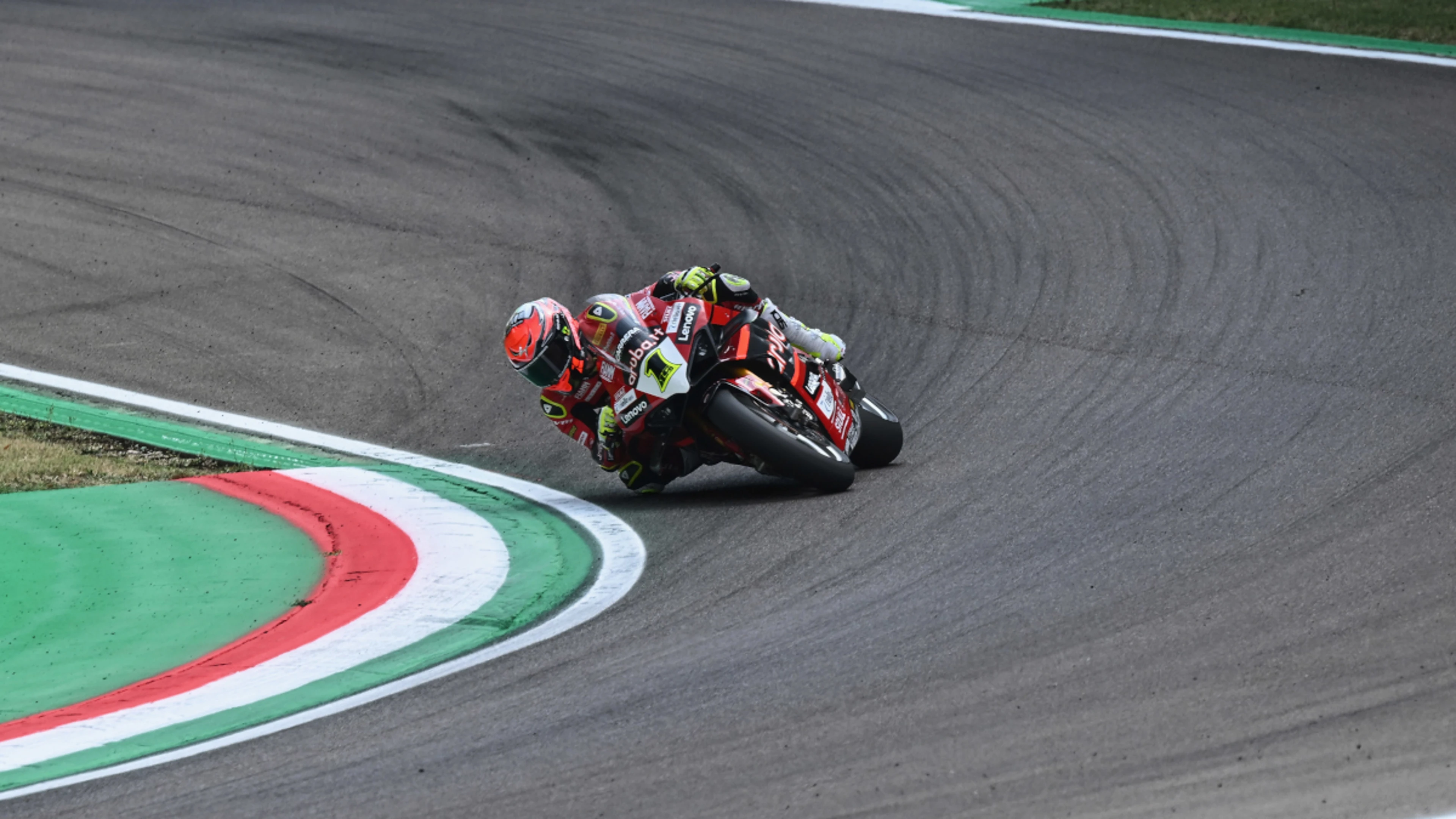 Bautista clinches victory at Imola