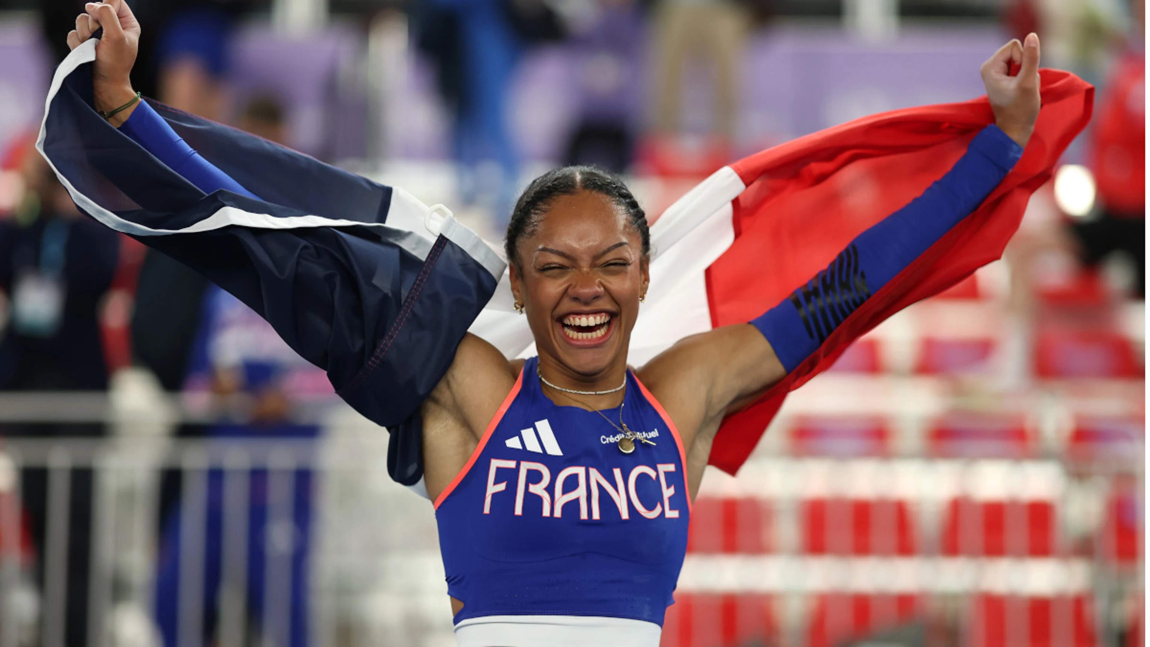 Bonnin wins world indoor pole vault gold, Holloway cruises