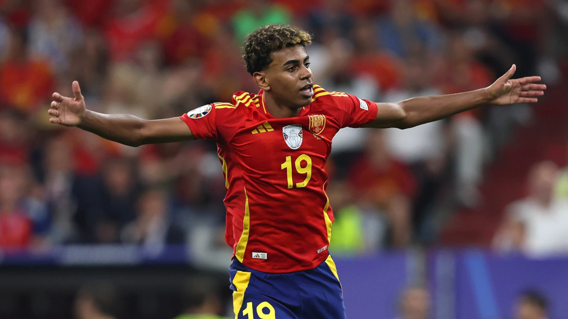 Spain starlet Yamal a 'genius' - coach De la Fuente