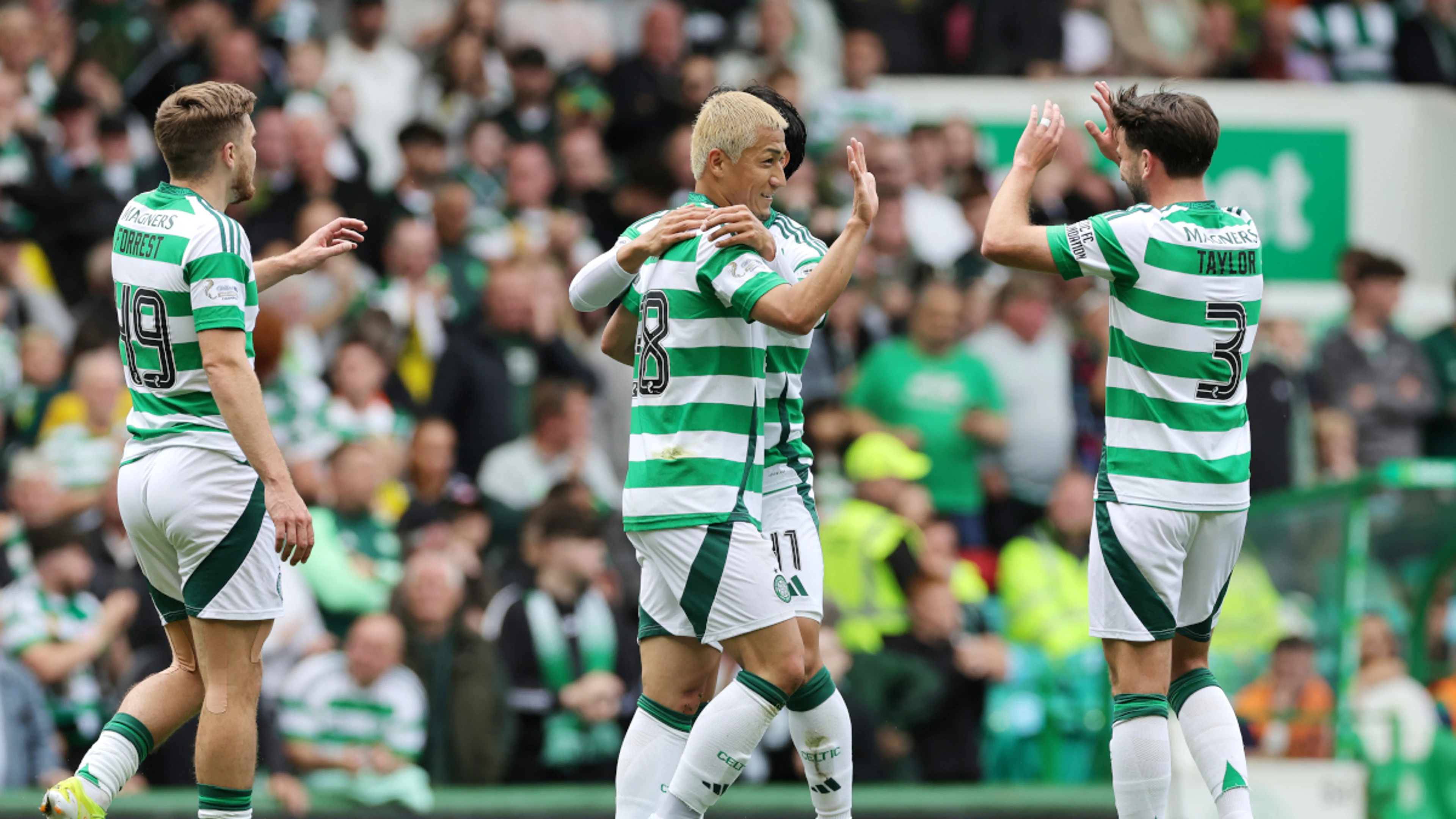 Celtic ease into League Cup quarters