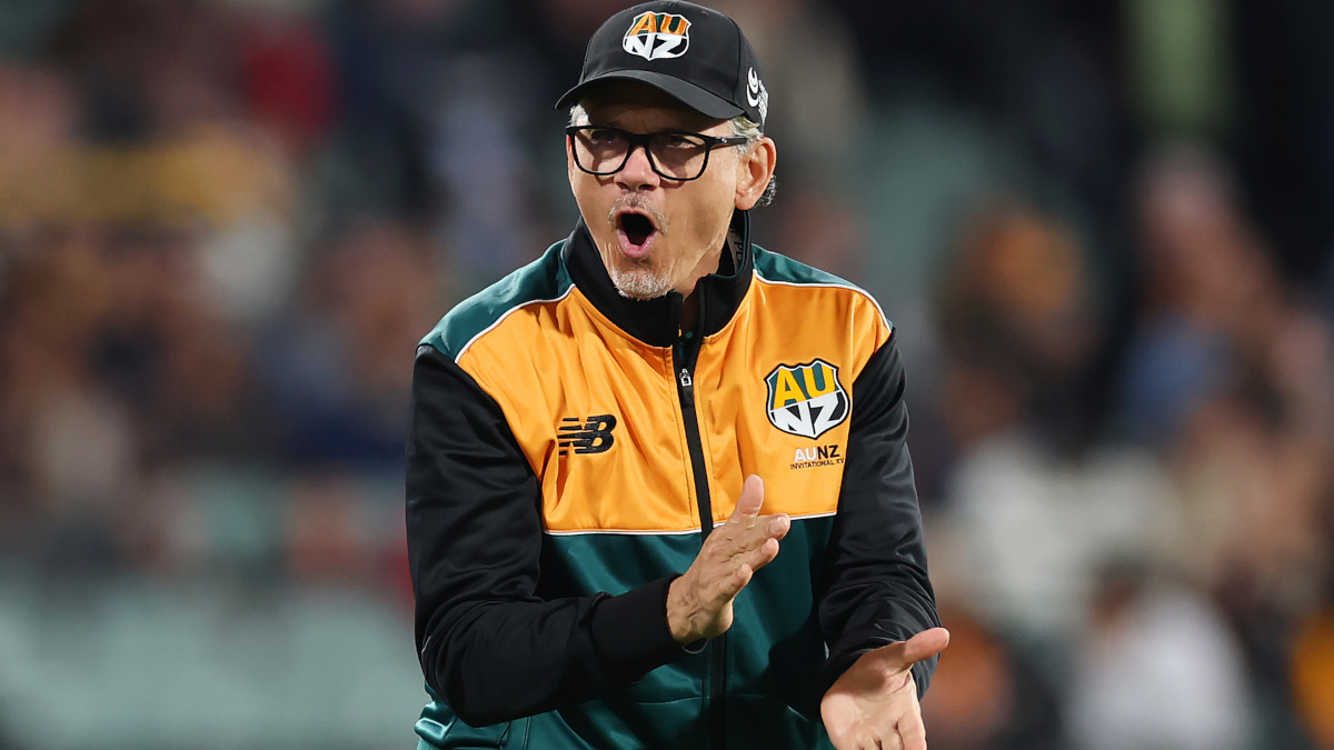 Schmidt's successor Kiss to make Australia coaching debut against Japa