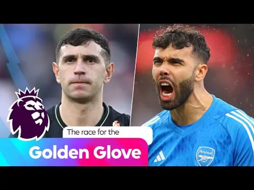 The race for the GOLDEN GLOVE! | Premier League