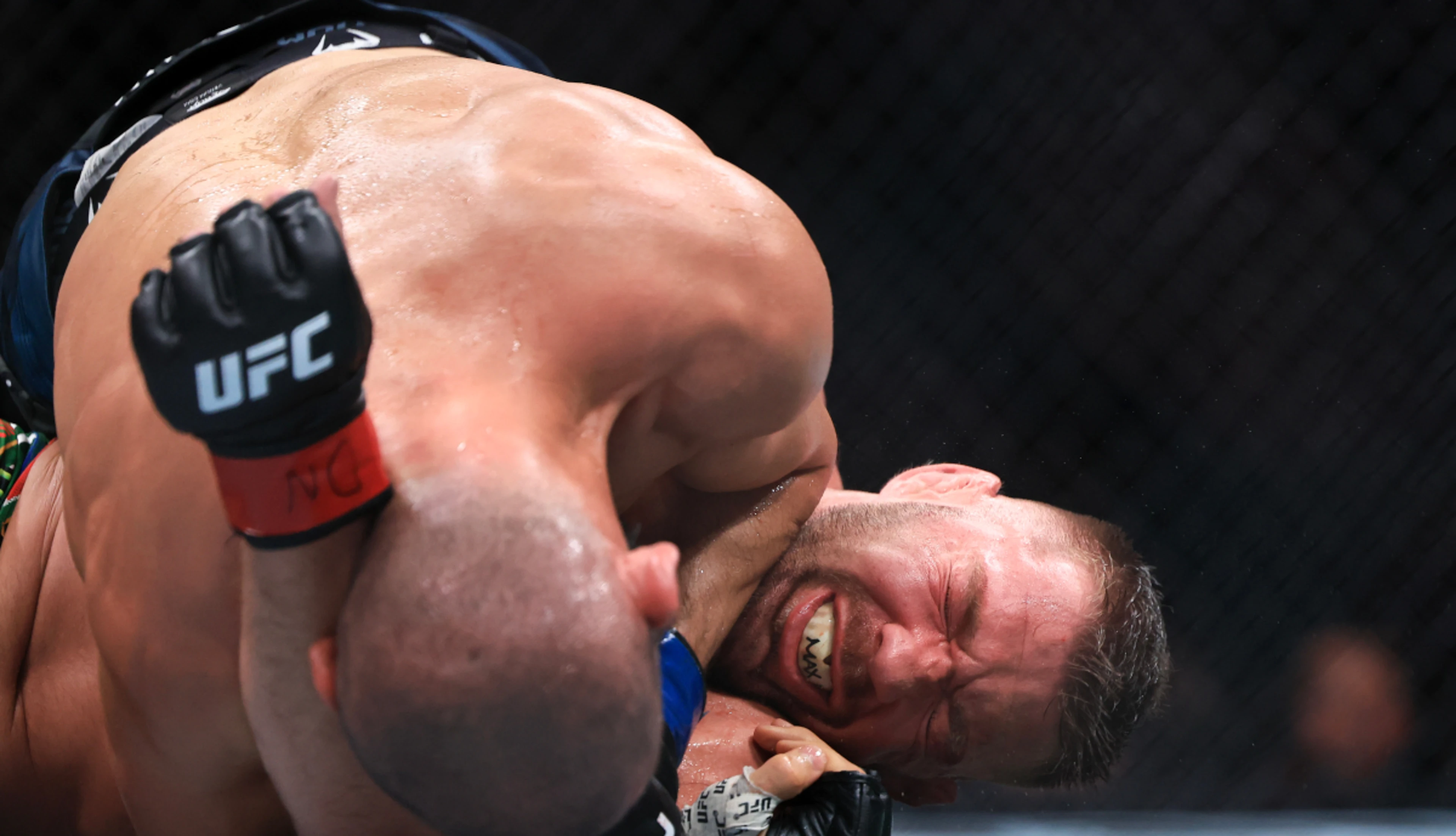 Chimaev dominates du Plessis to win title