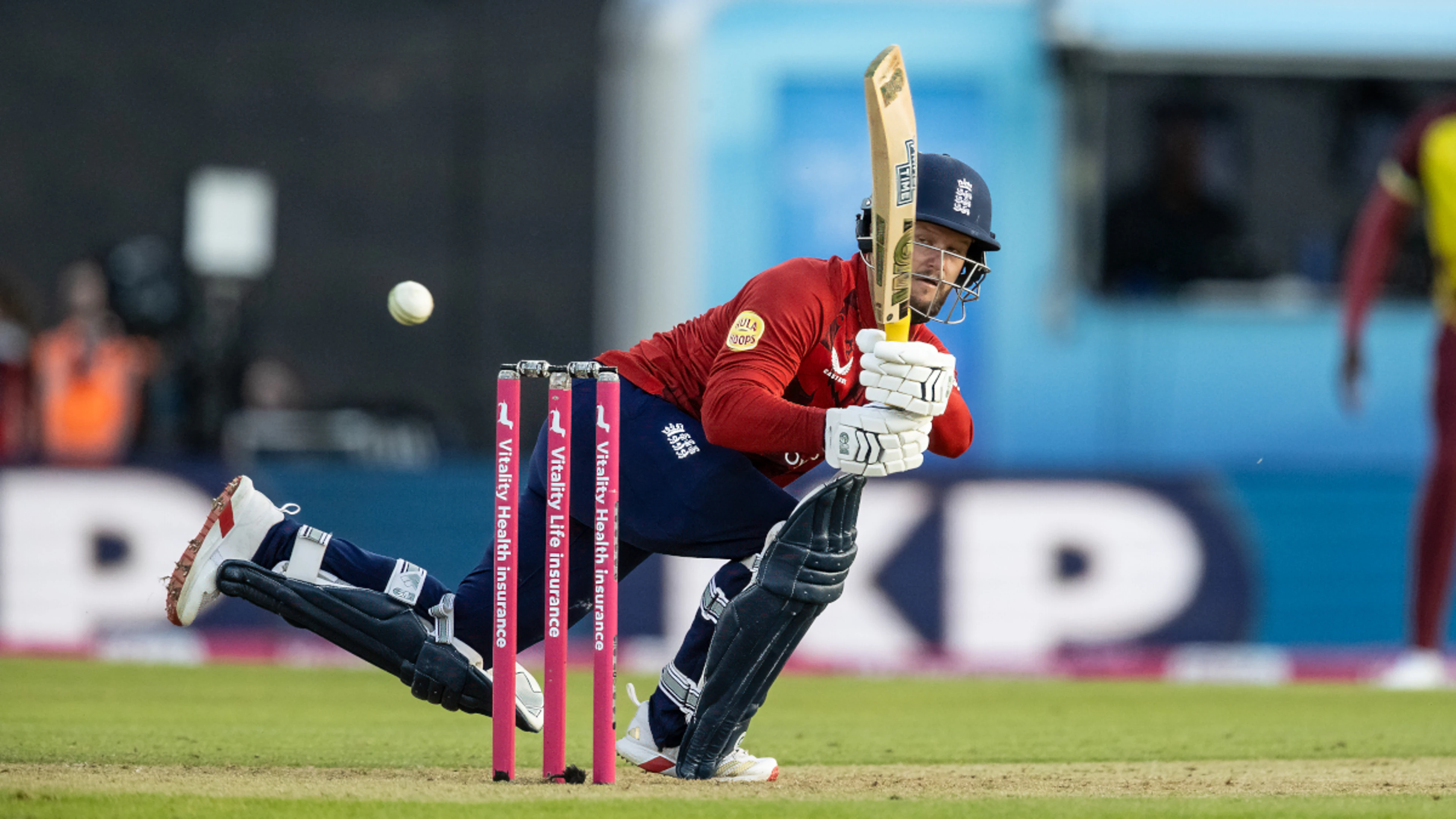 Duckett stars as England complete T20 sweep against West Indies
