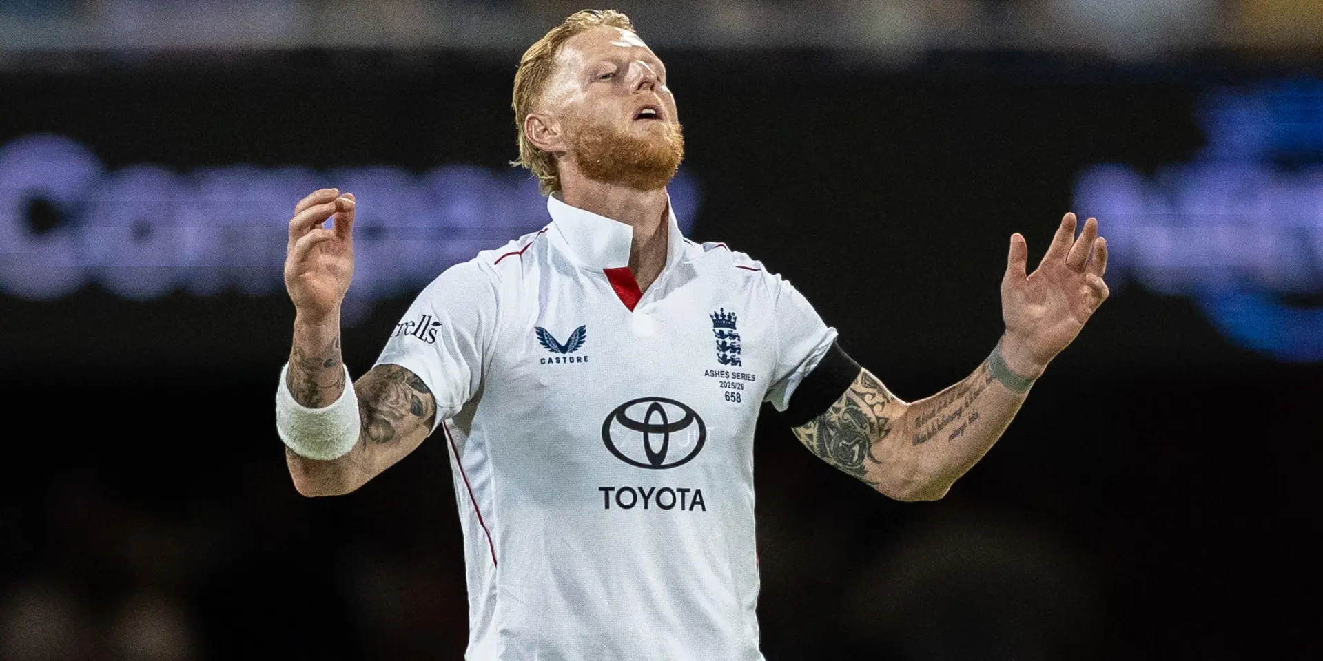 DAY 2: Australia race clear of England to seize control of second Ashes test