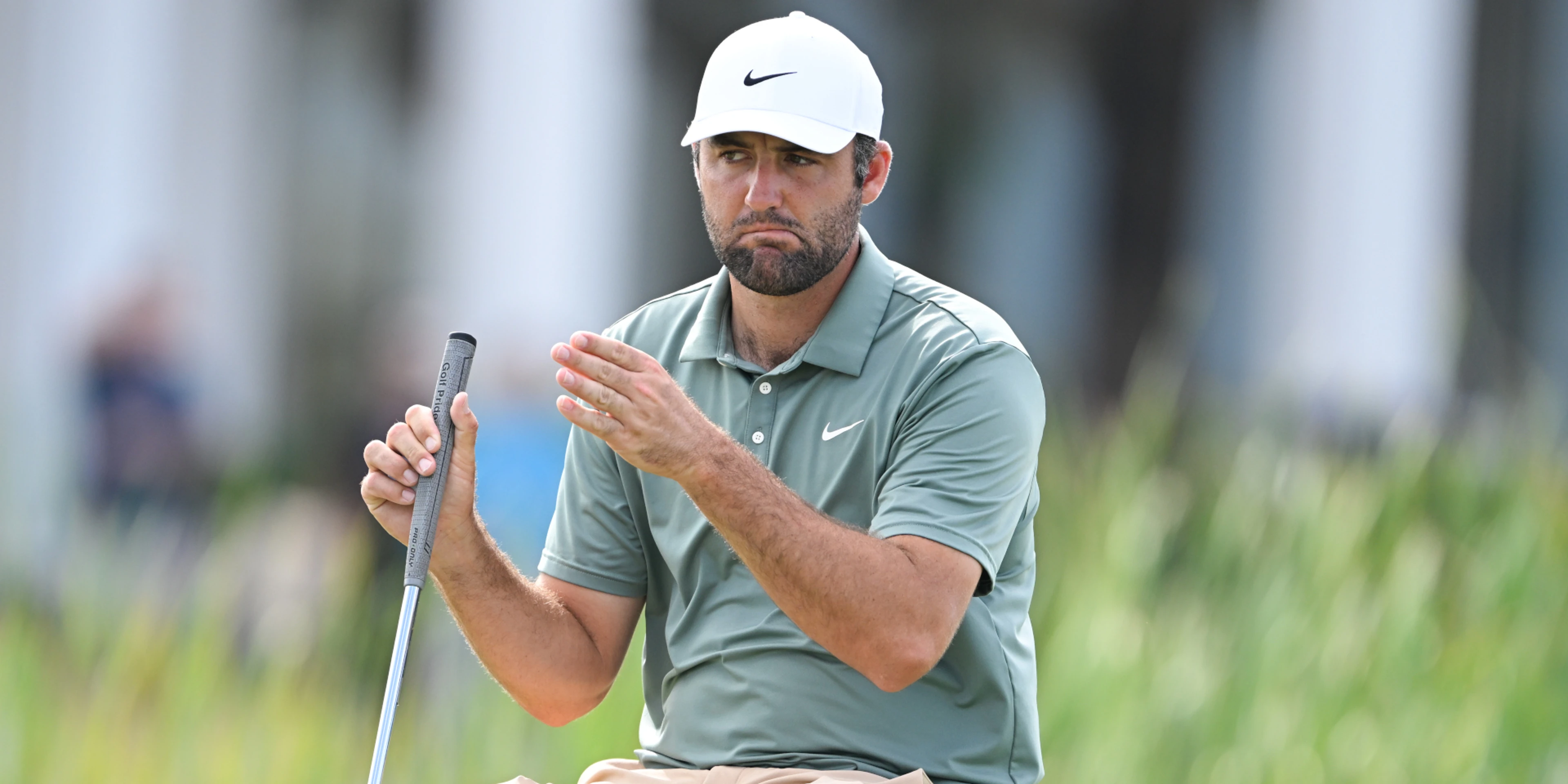 Defending champ Scheffler in five-way tie for Hero lead