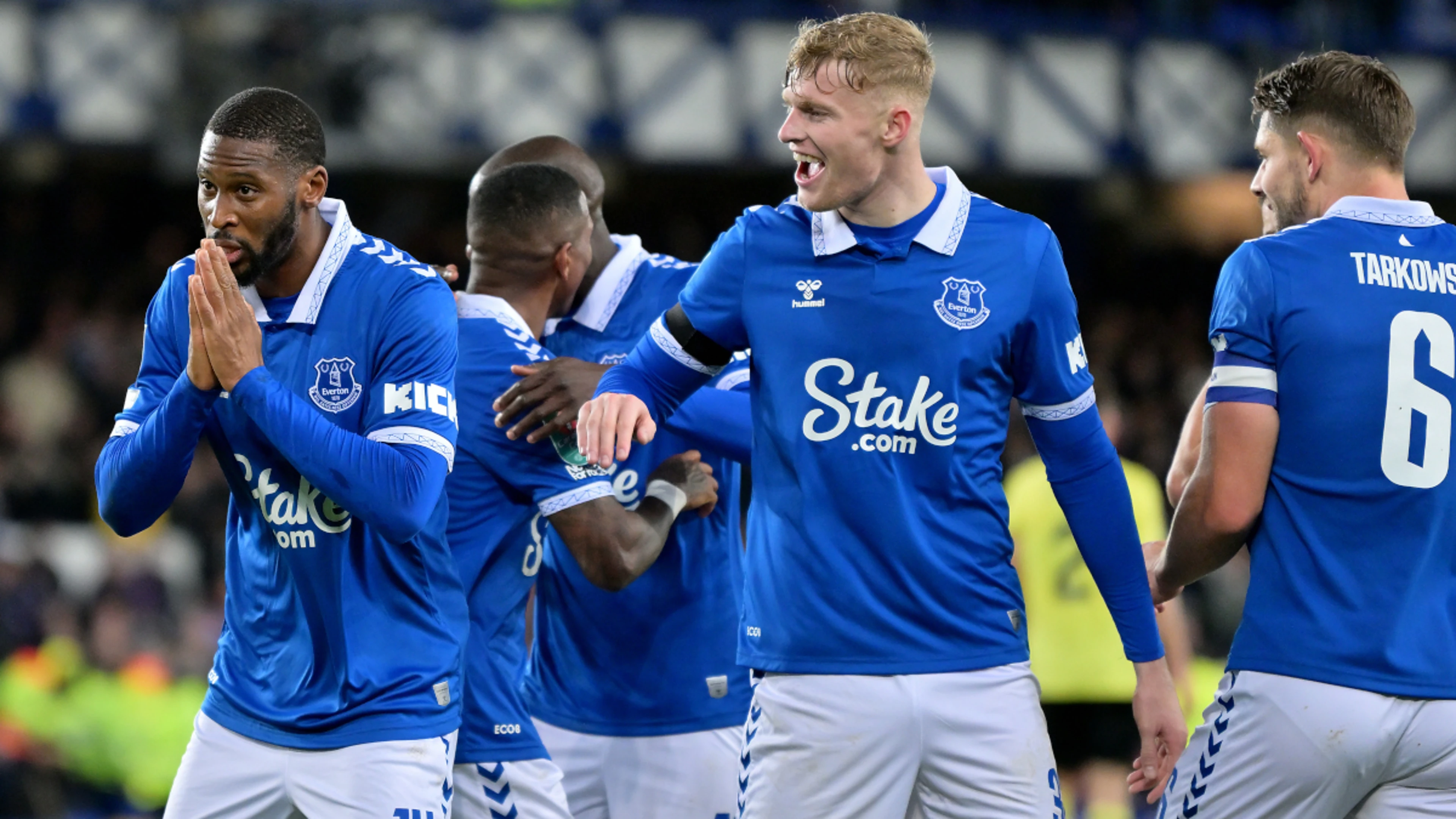 Everton's Young set to face son in FA Cup third round tie