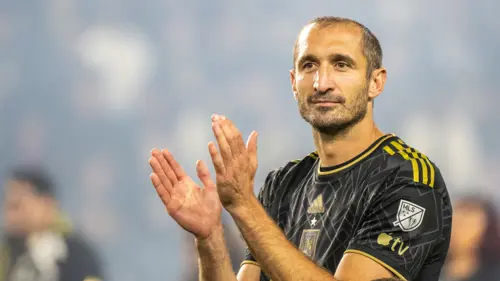 Italy and Juventus great Chiellini retires from football