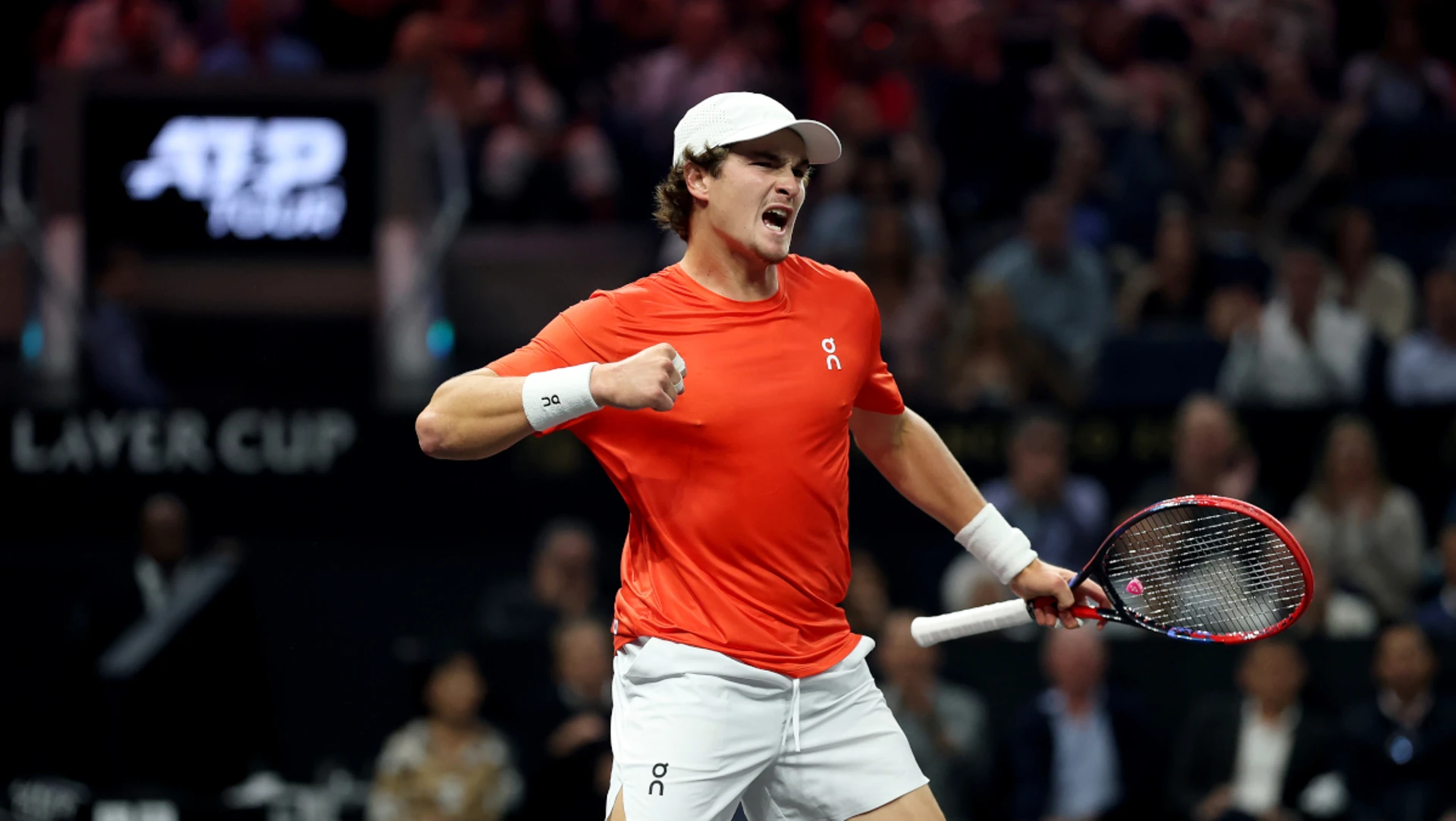 Fonseca claws back point for Team World in Laver Cup