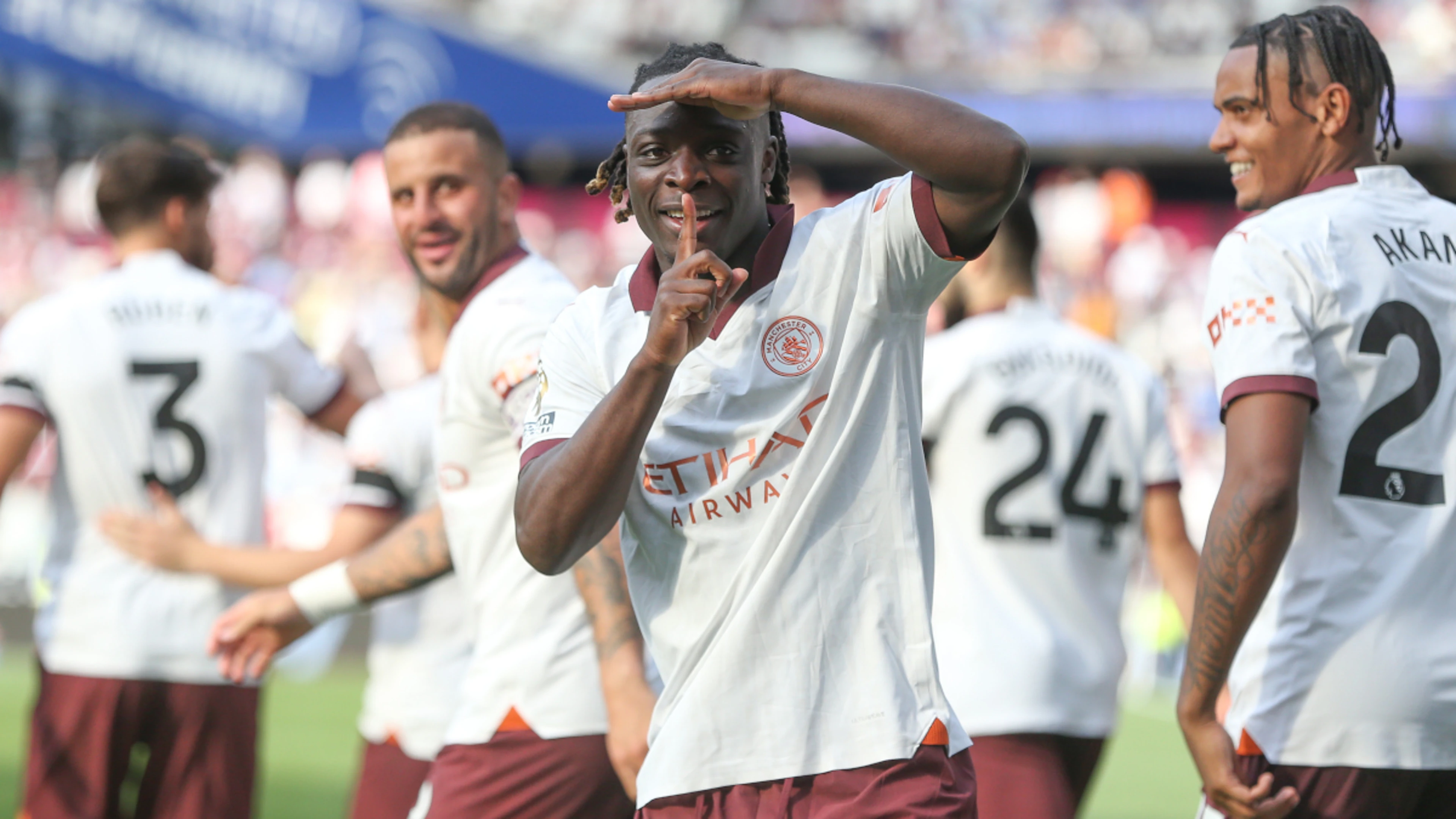 Manchester City storm back to beat West Ham