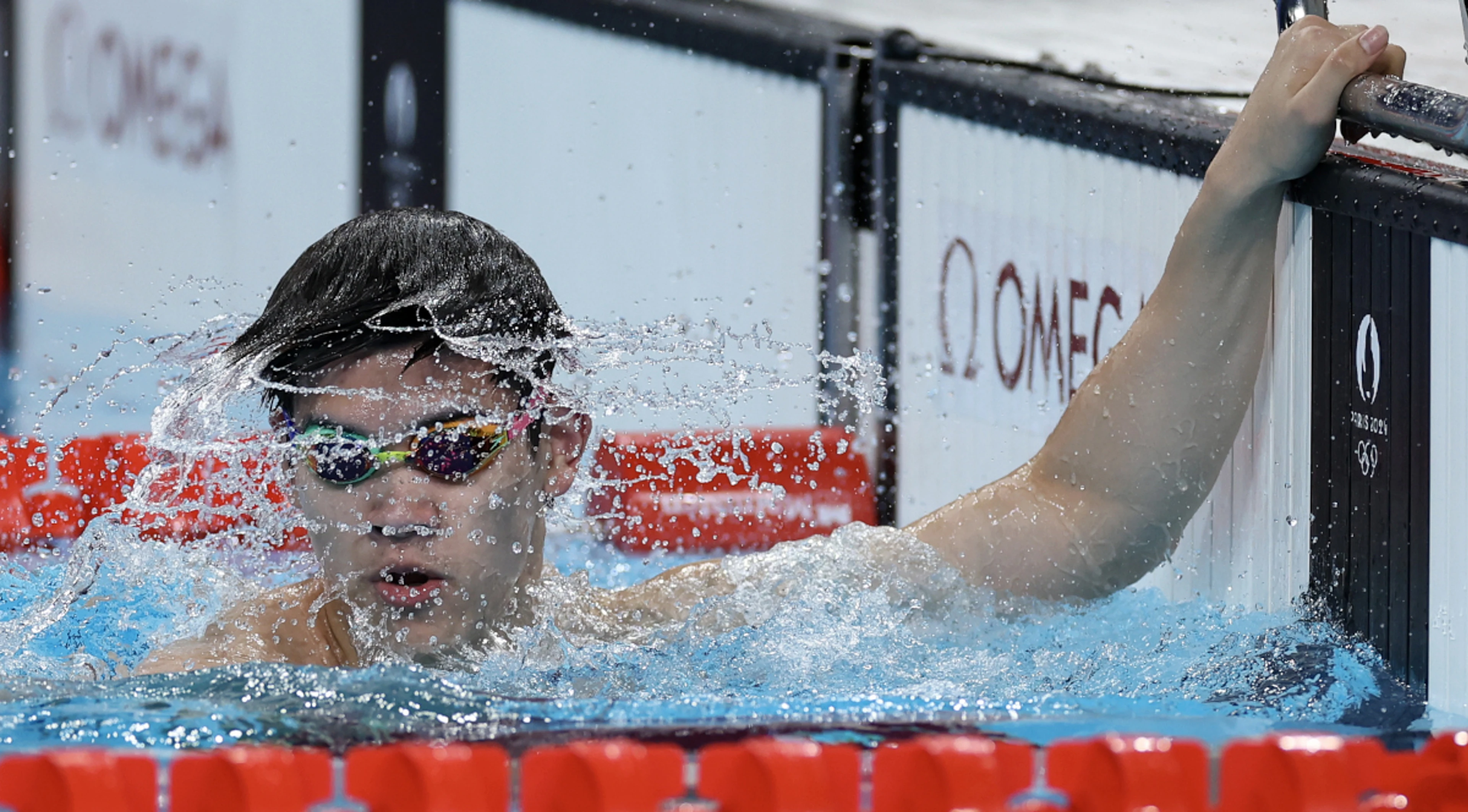 China win men's Olympic 4x100m medley relay gold